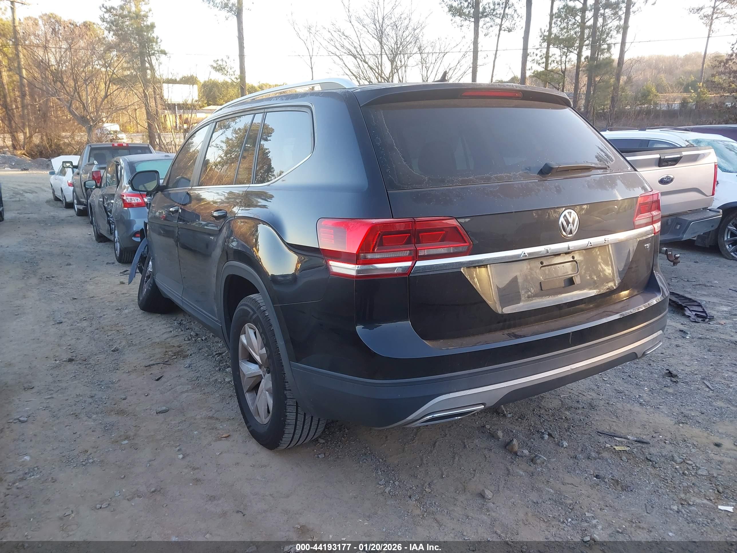 VOLKSWAGEN ATLAS image 3