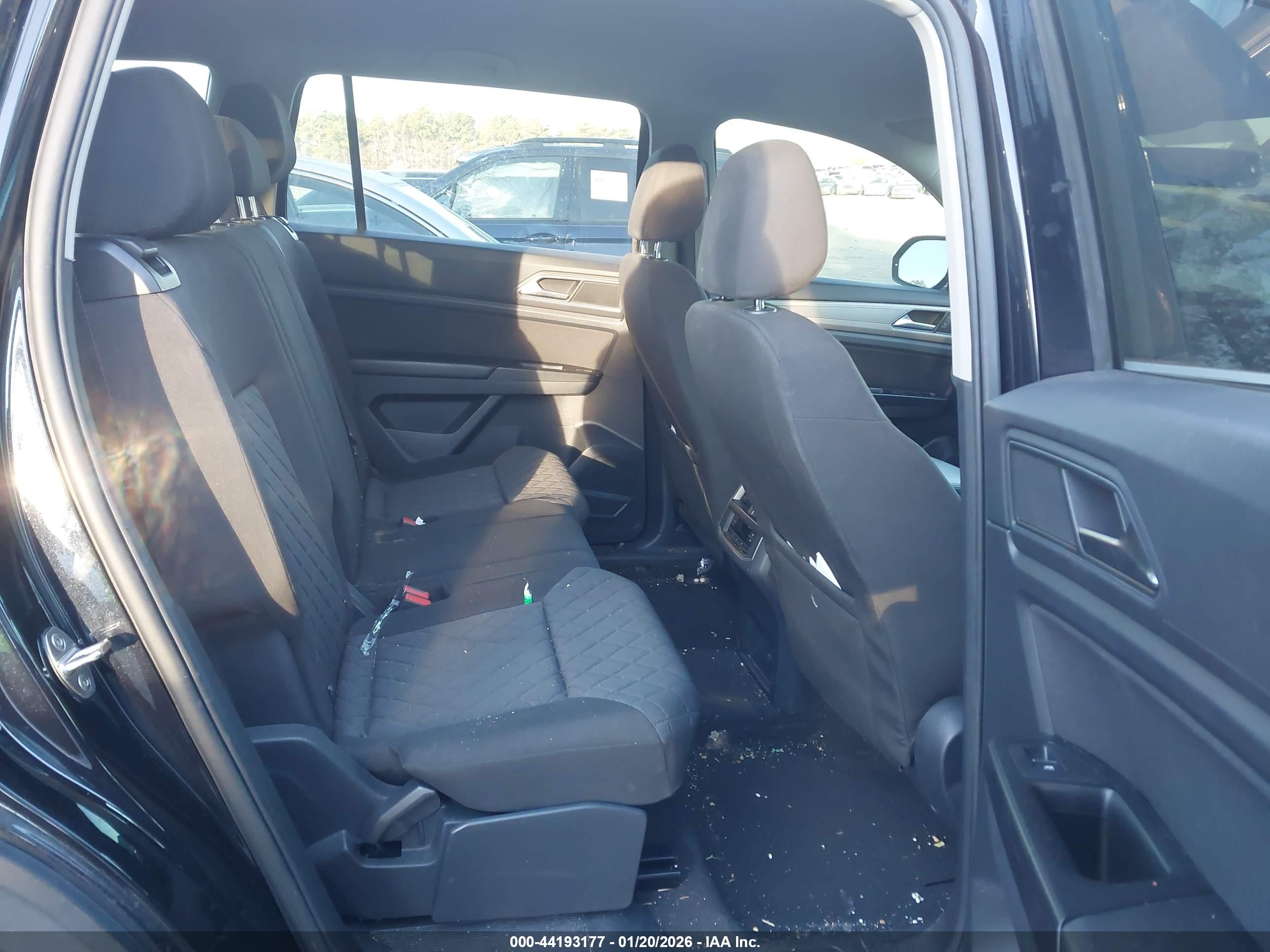 VOLKSWAGEN ATLAS image 8