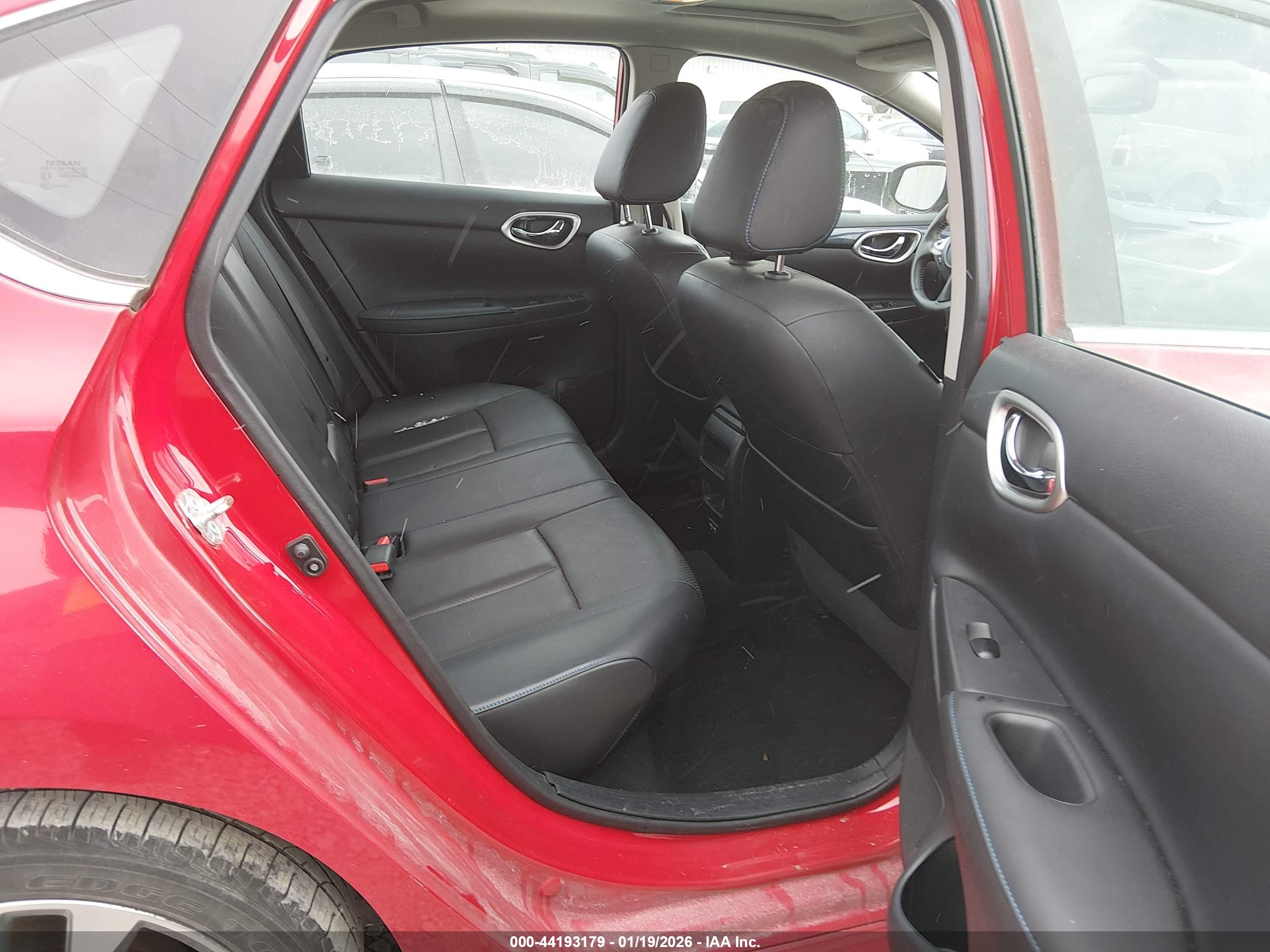 NISSAN SENTRA image 8