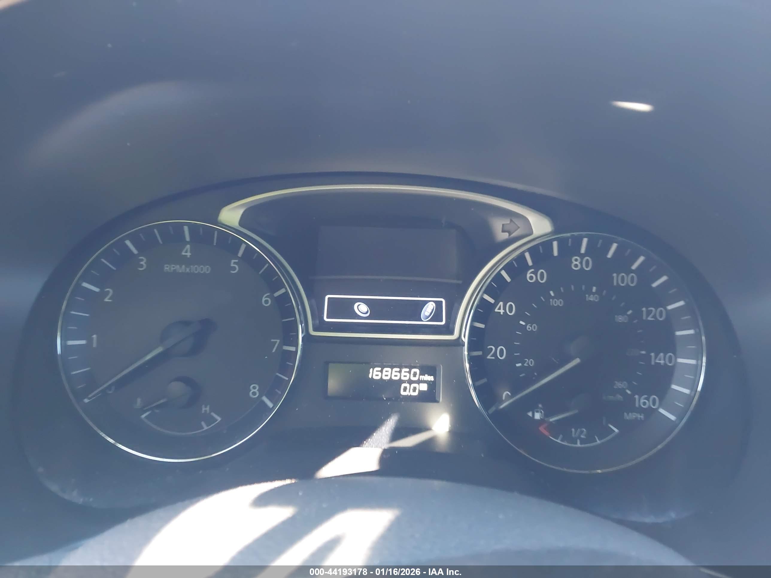 NISSAN PATHFINDER image 7