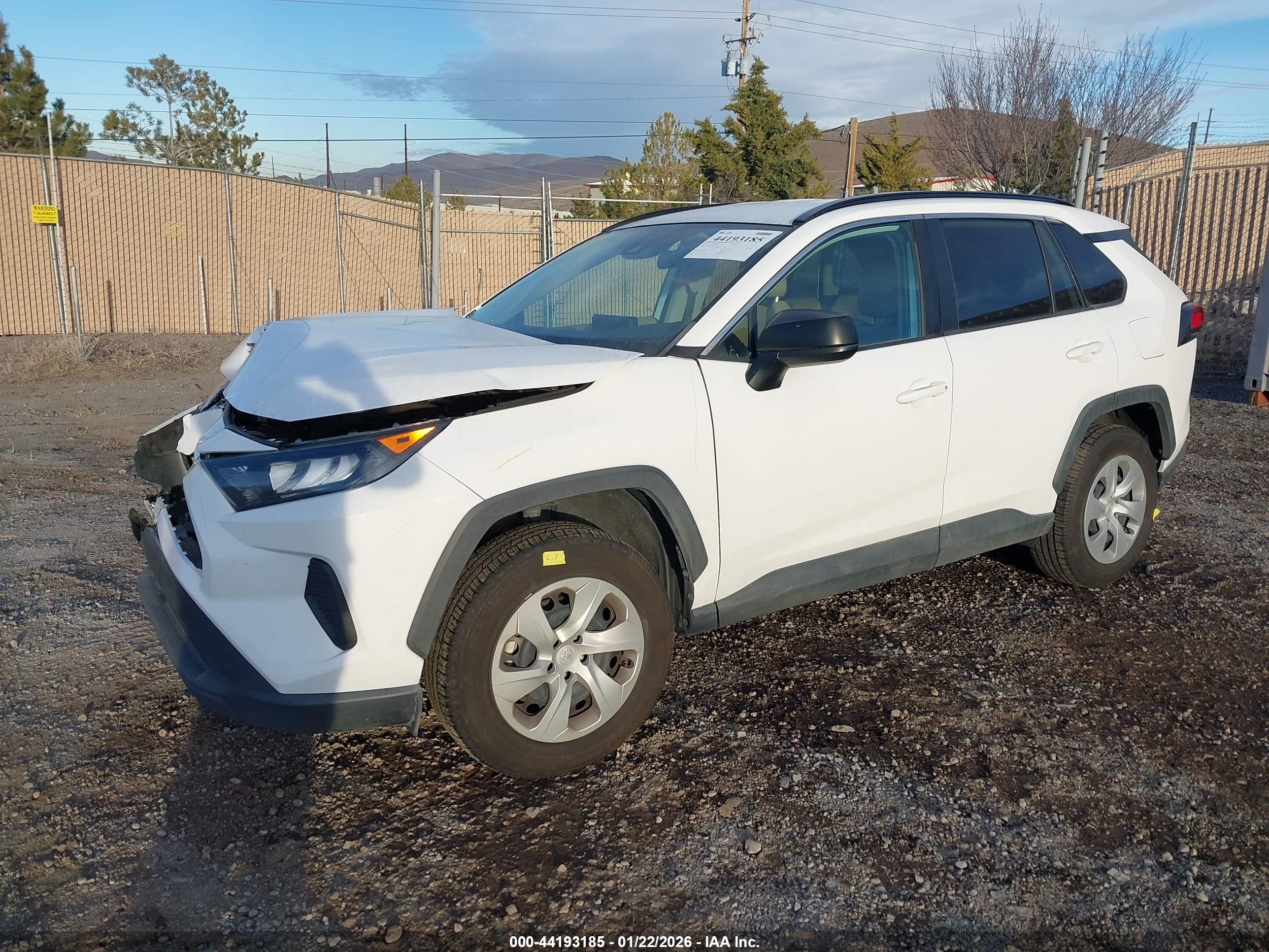 TOYOTA RAV4 image 2
