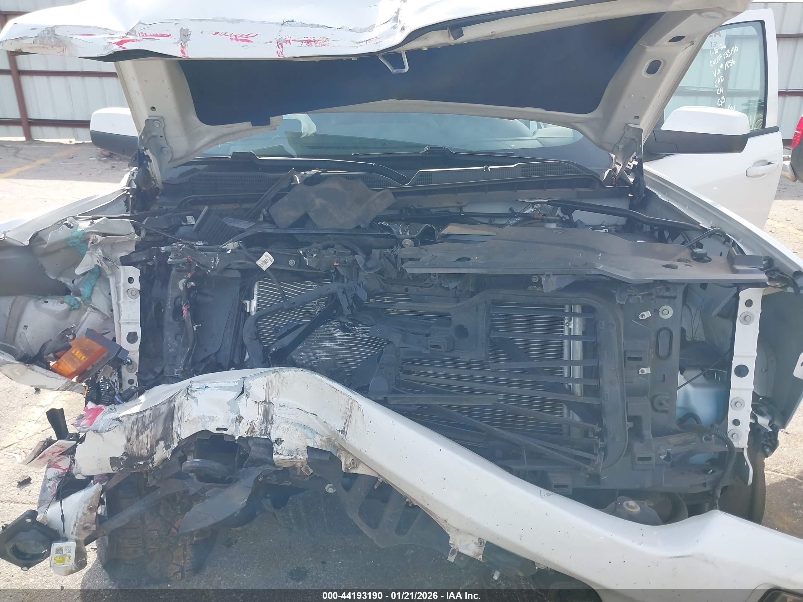 CHEVROLET SILVERADO image 10
