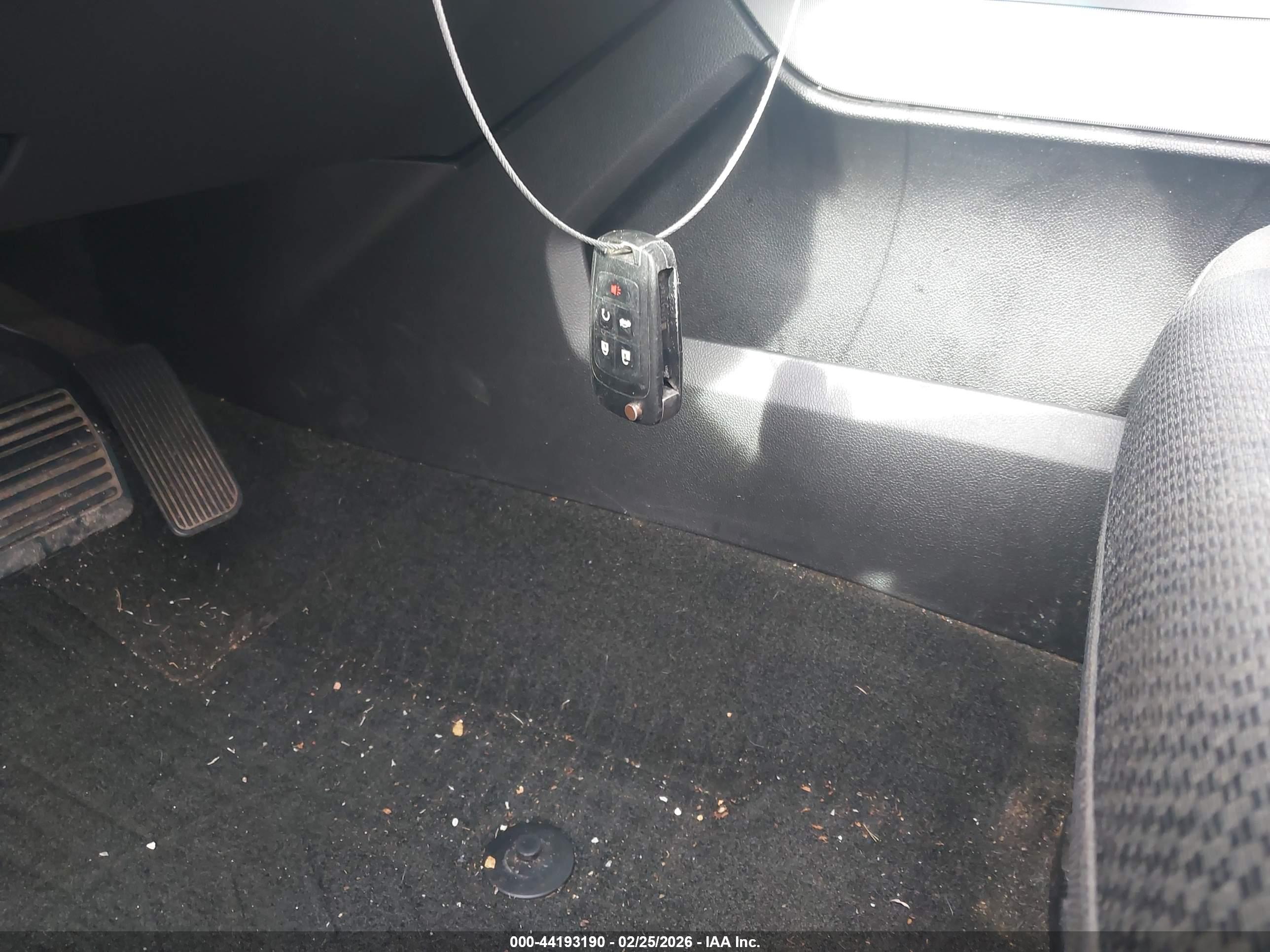 CHEVROLET SILVERADO image 11