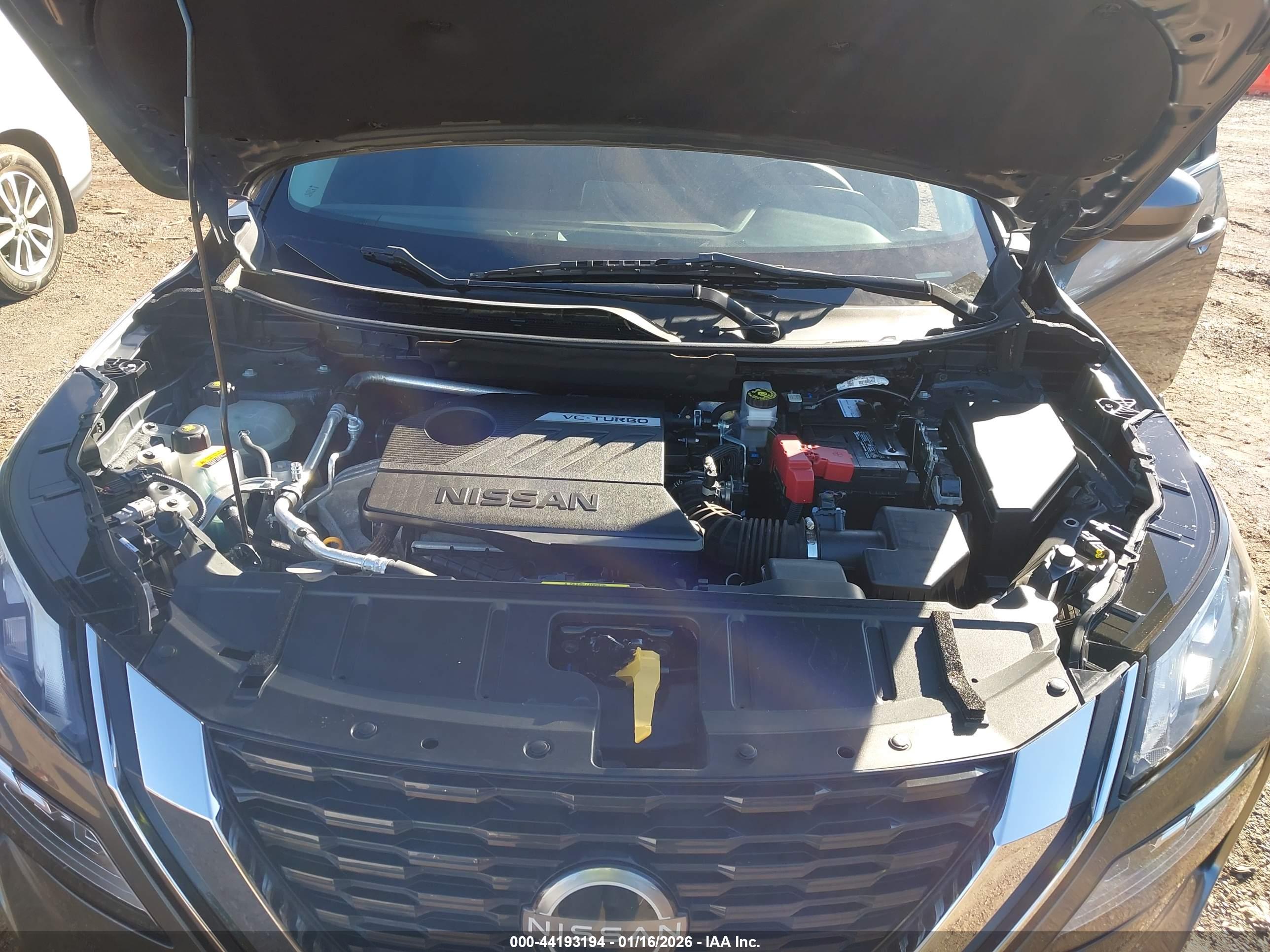 NISSAN ROGUE image 10