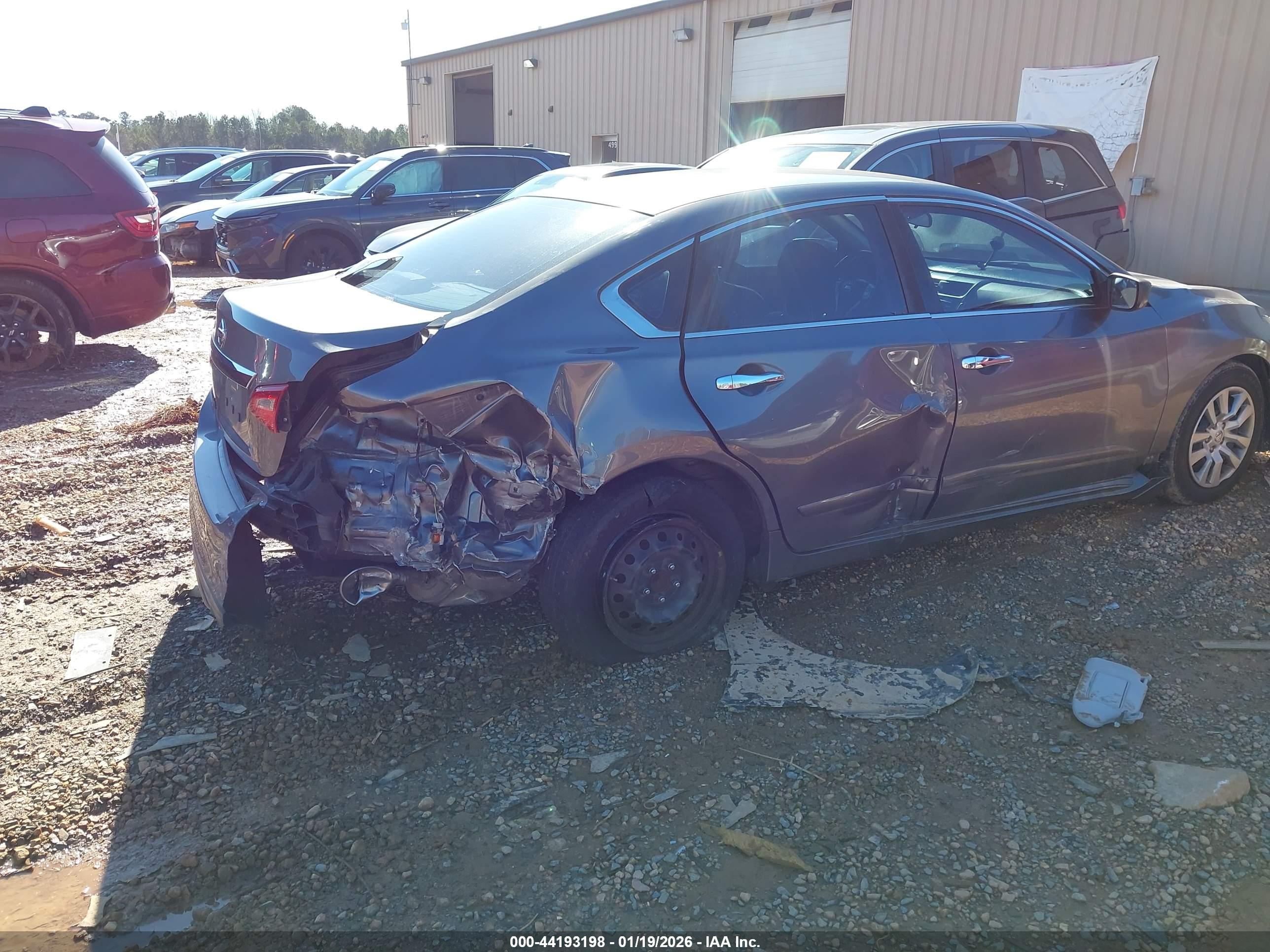 NISSAN ALTIMA image 4