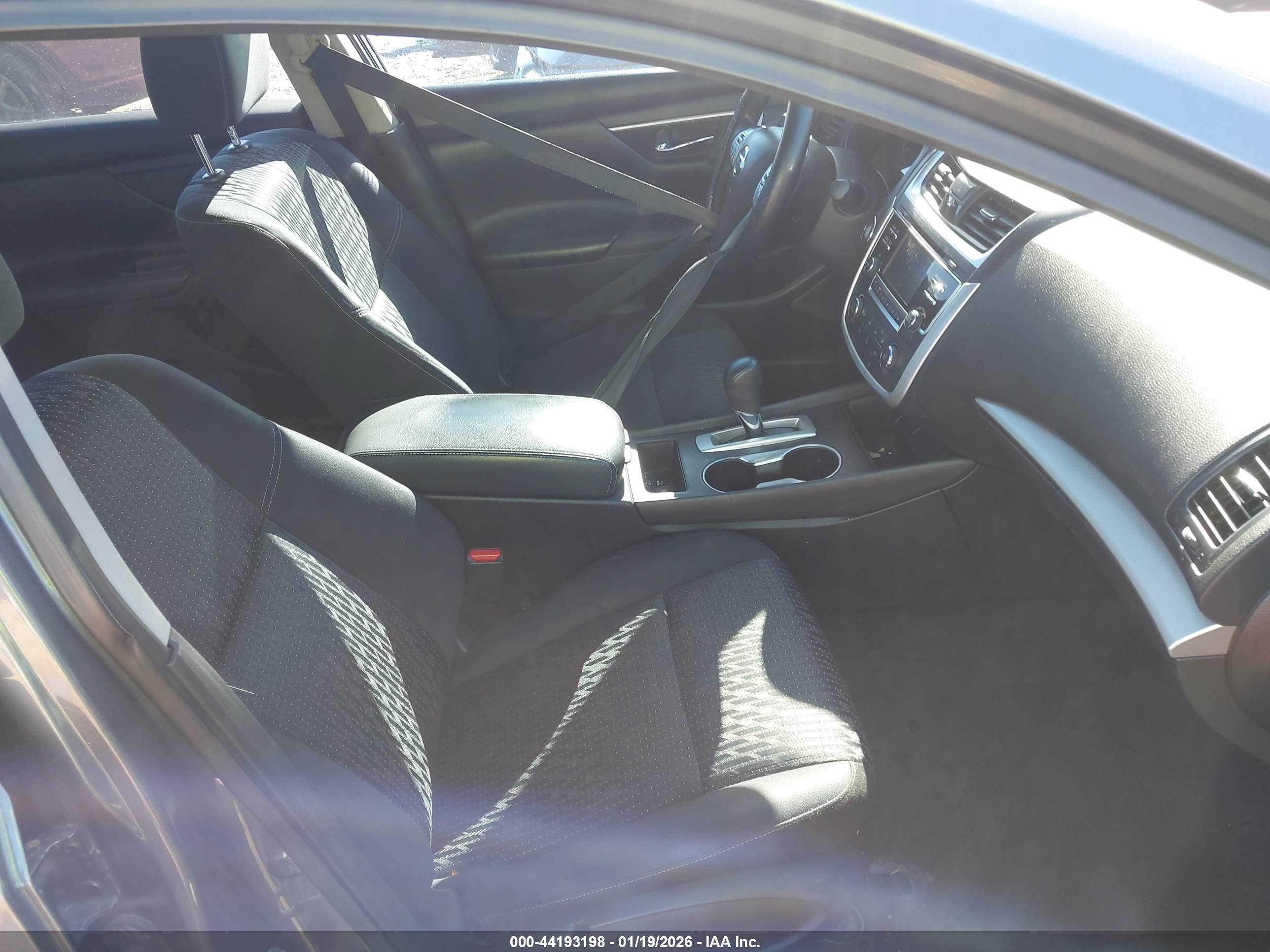 NISSAN ALTIMA image 5