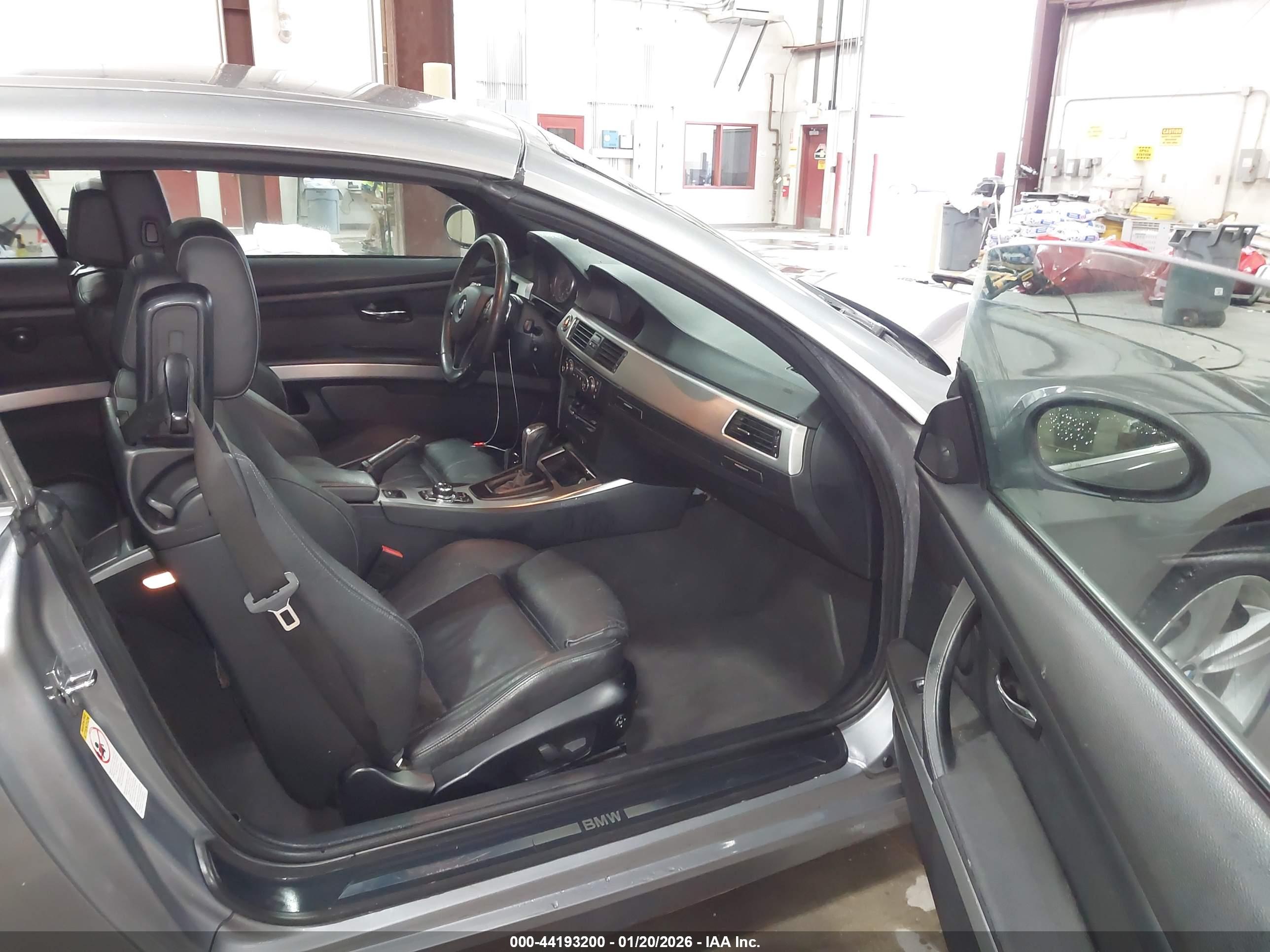 BMW 335I image 5