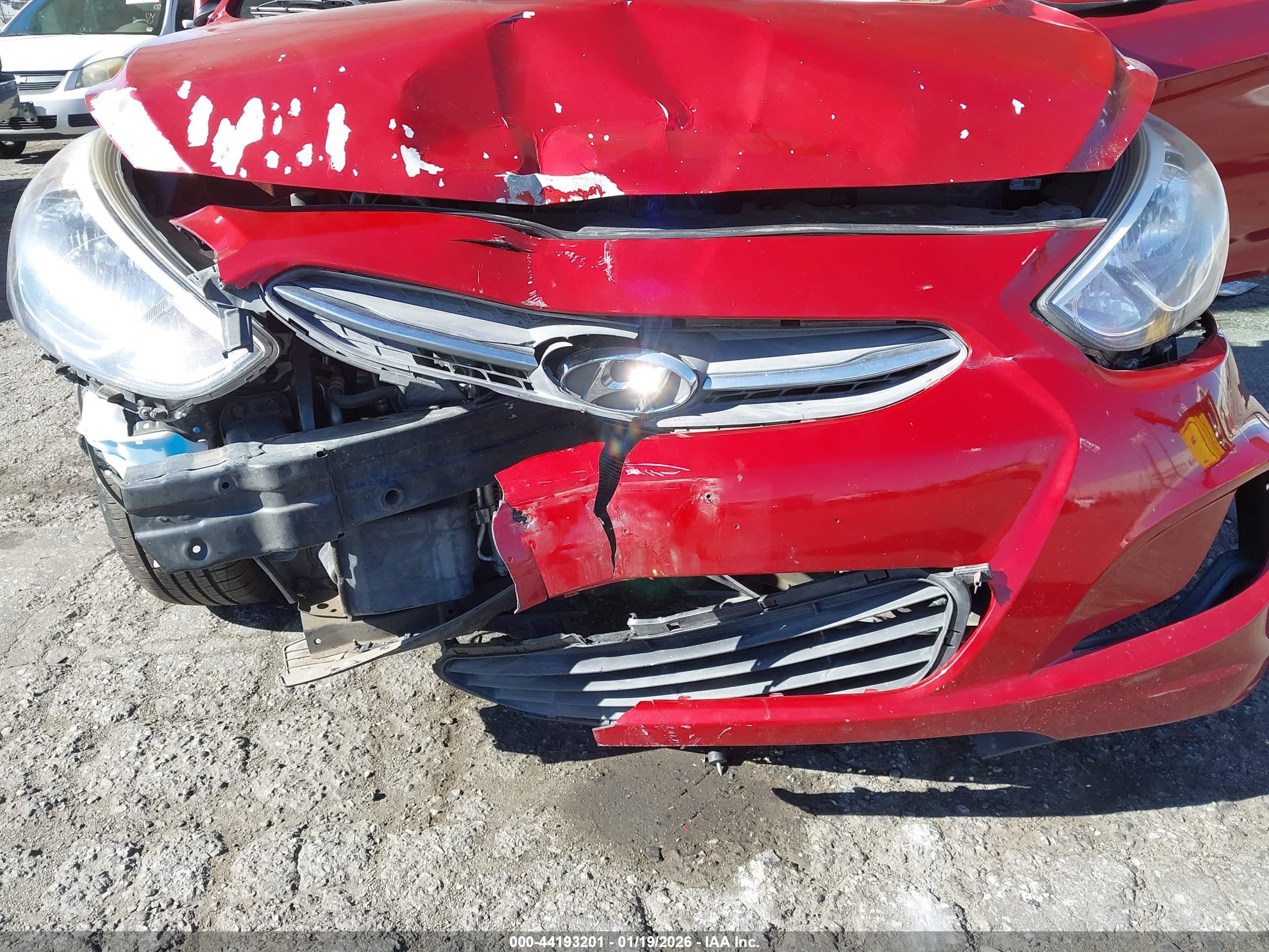 HYUNDAI ACCENT image 6