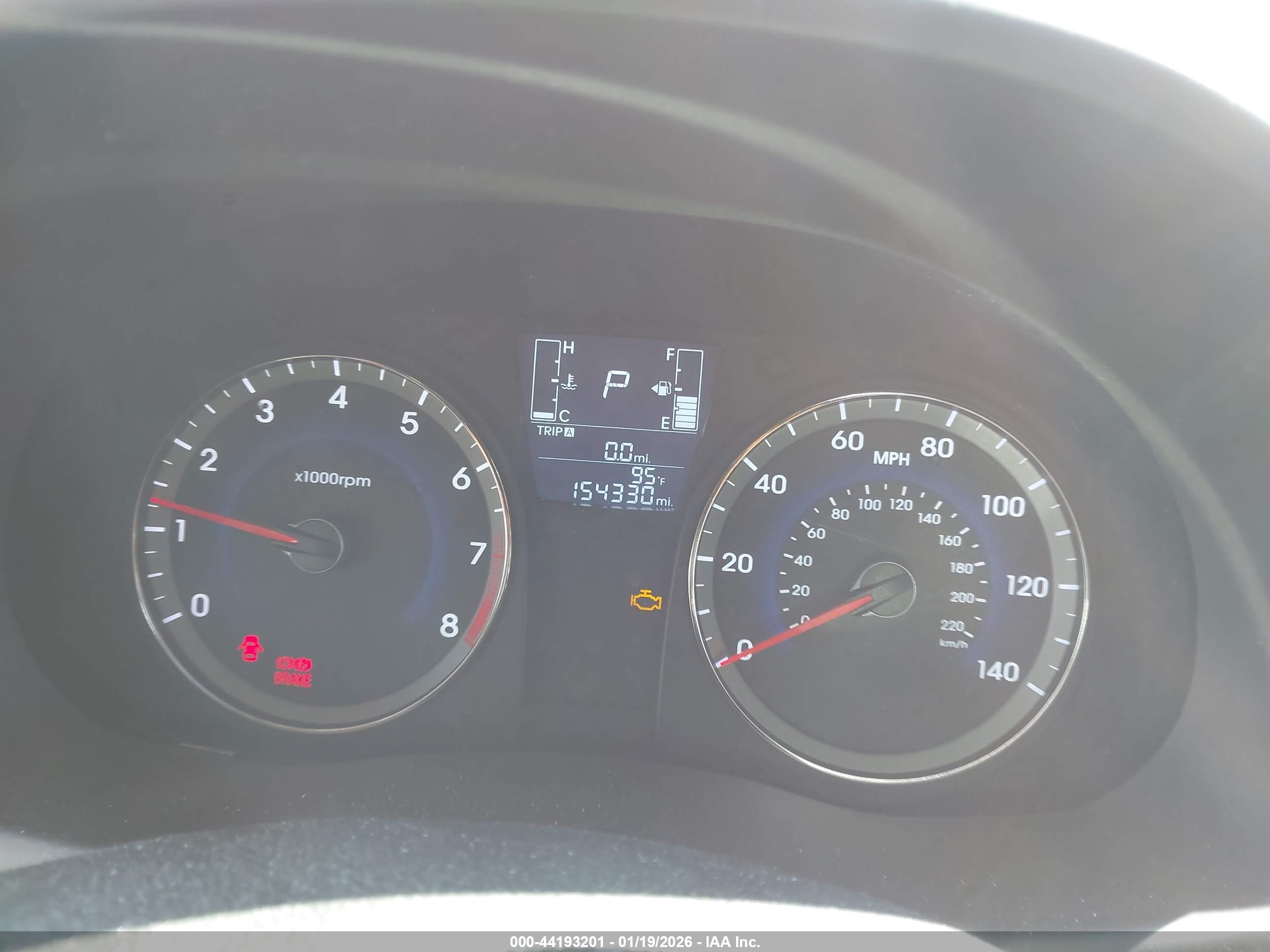 HYUNDAI ACCENT image 7