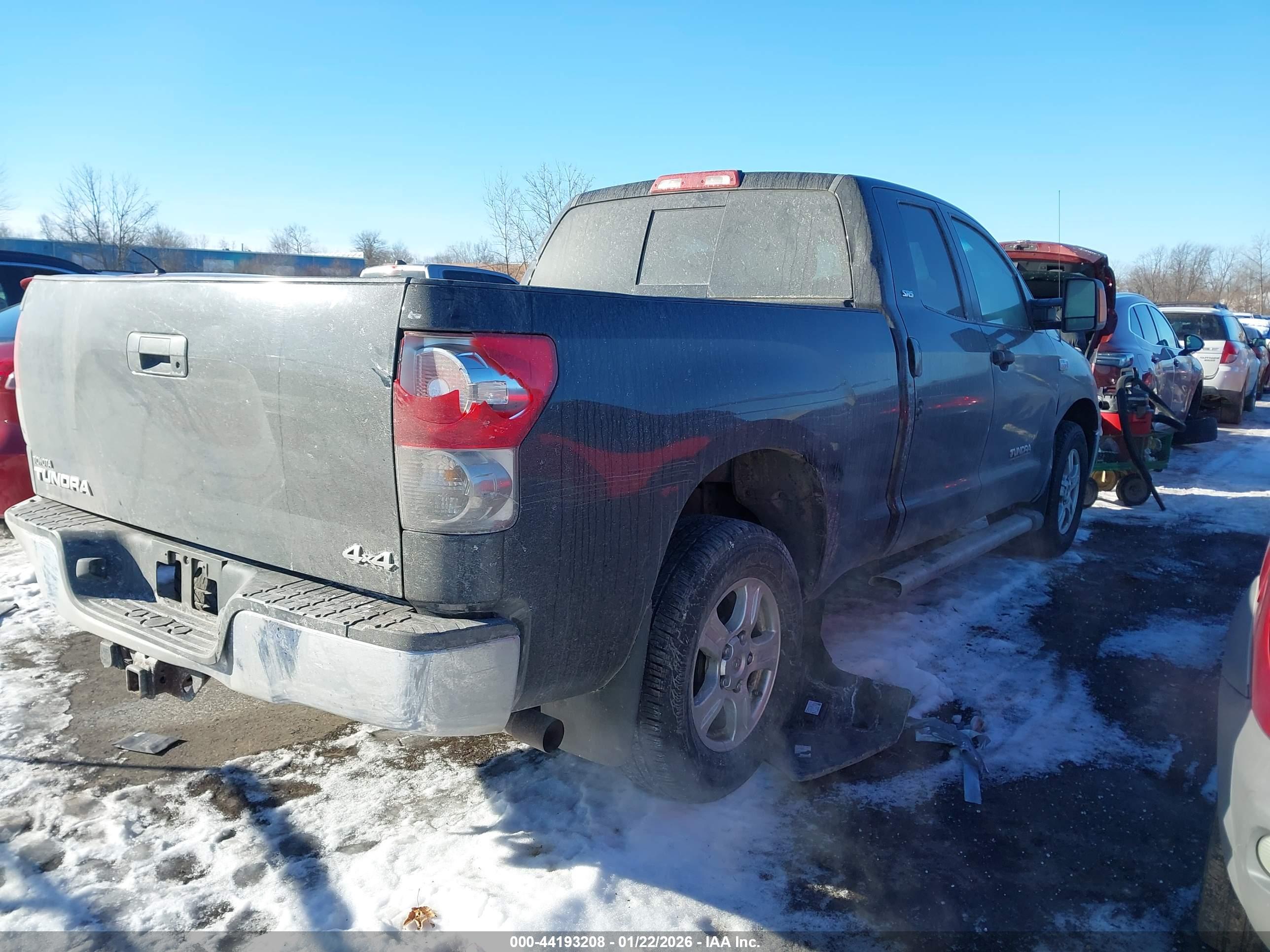 TOYOTA TUNDRA image 4