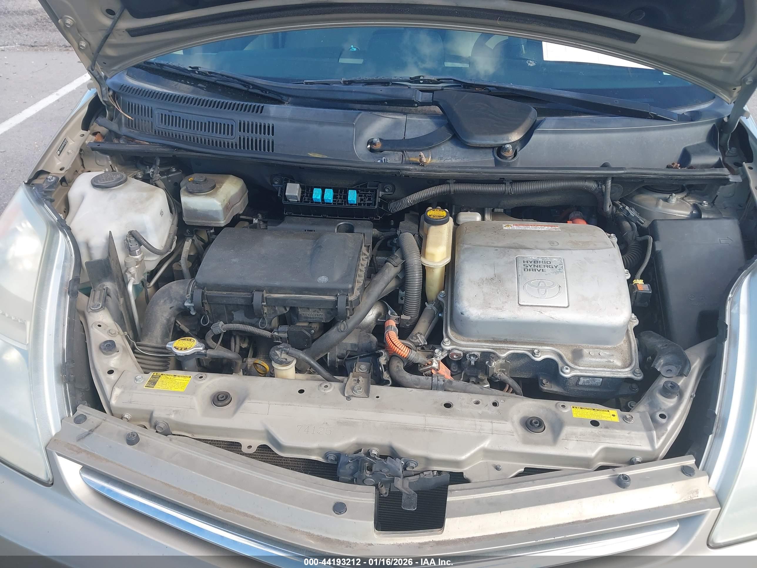 TOYOTA PRIUS image 10