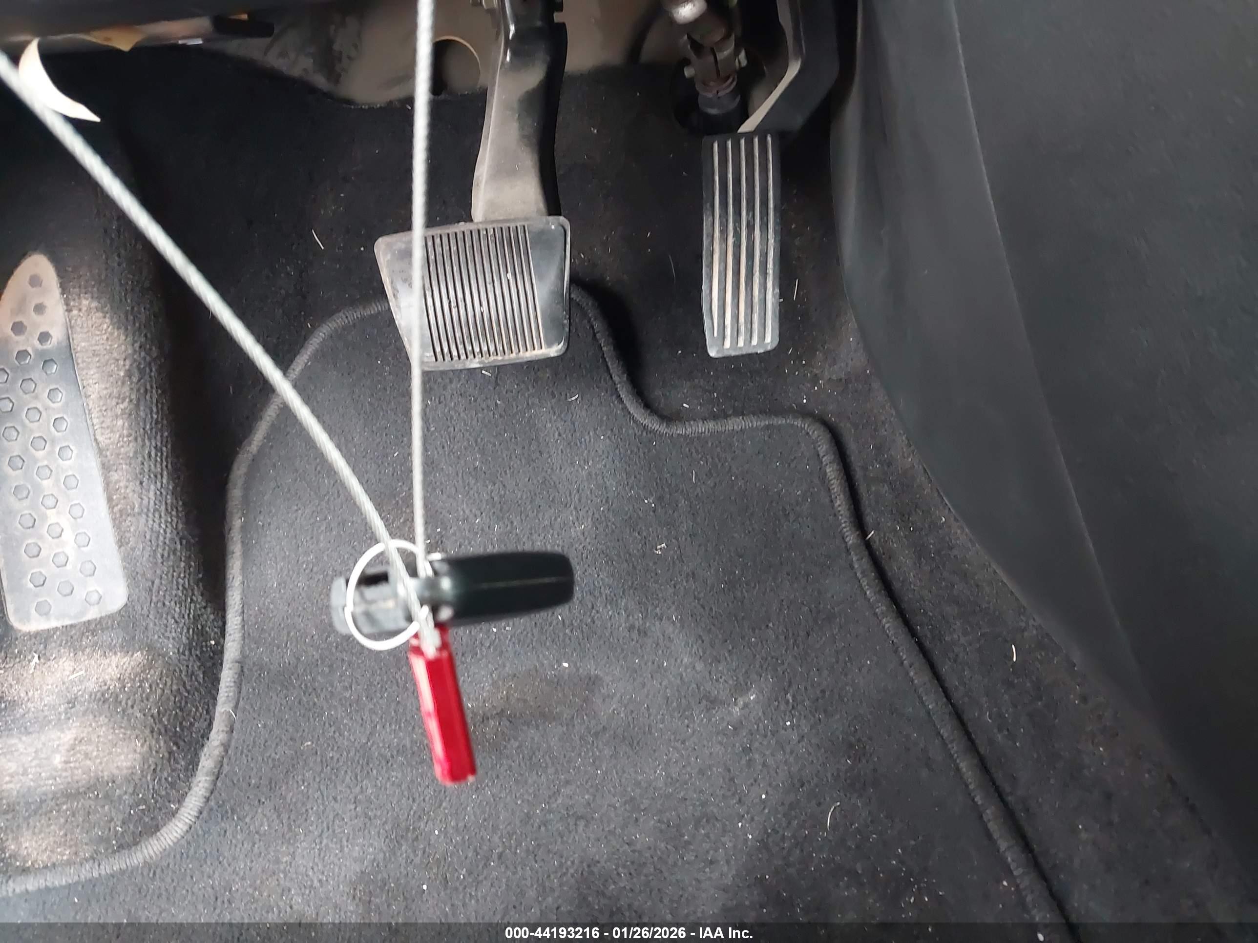 JEEP CHEROKEE image 11