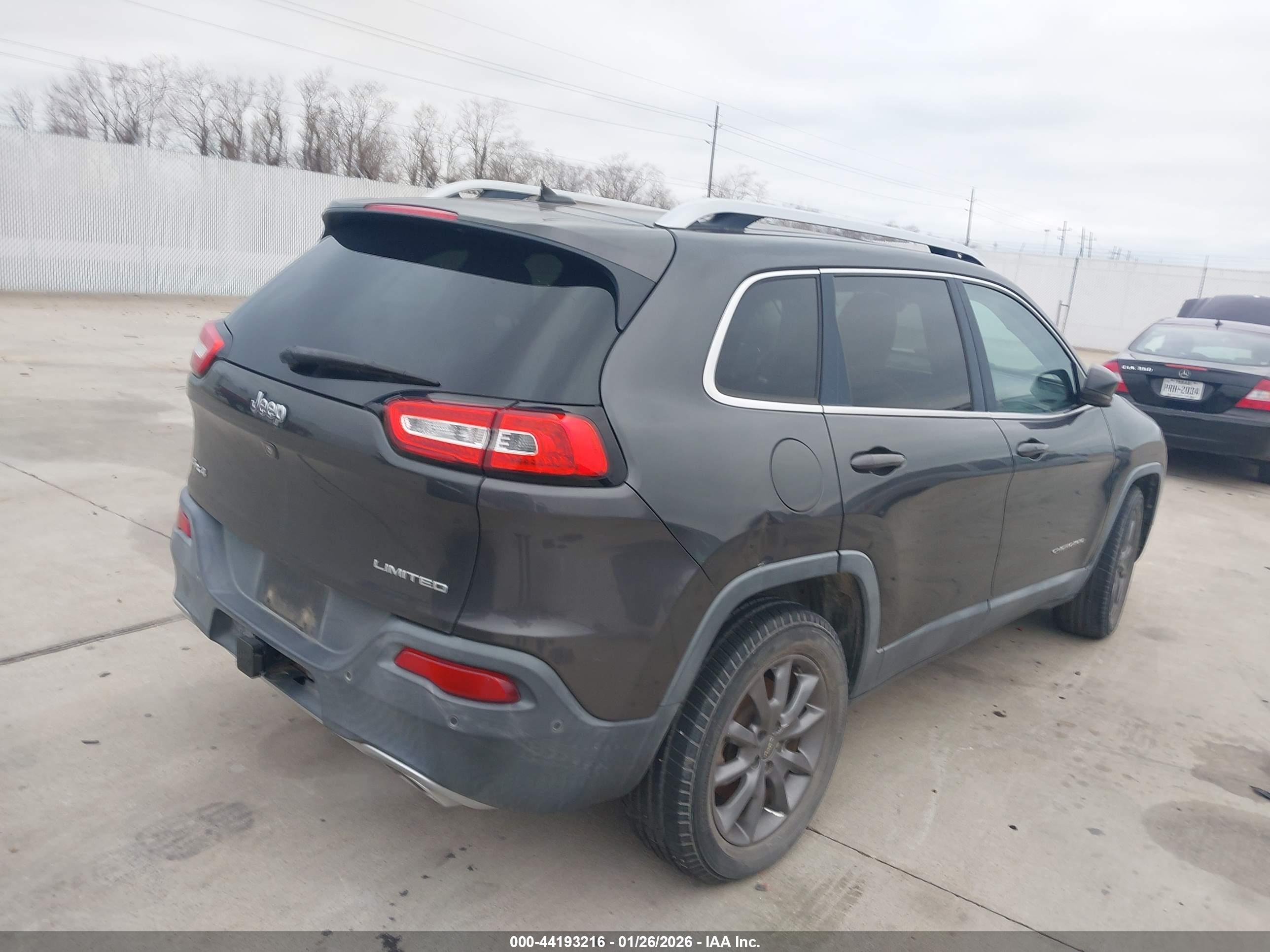JEEP CHEROKEE image 4