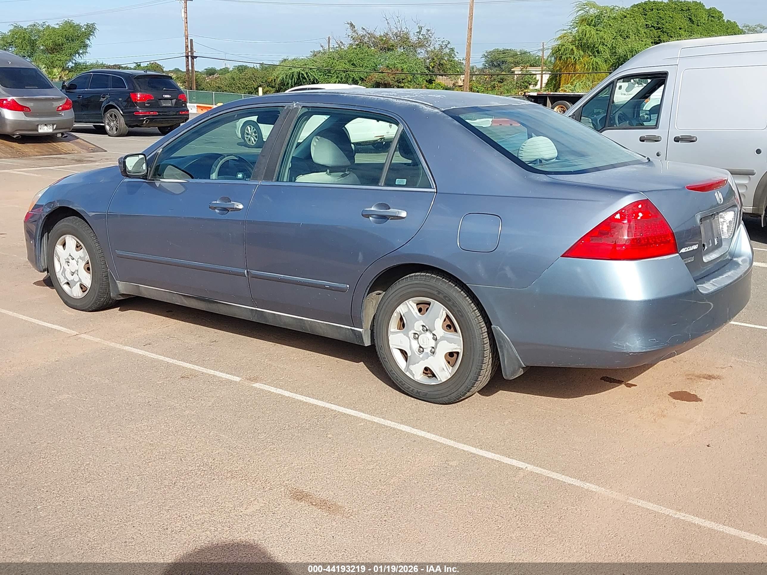 HONDA ACCORD image 3