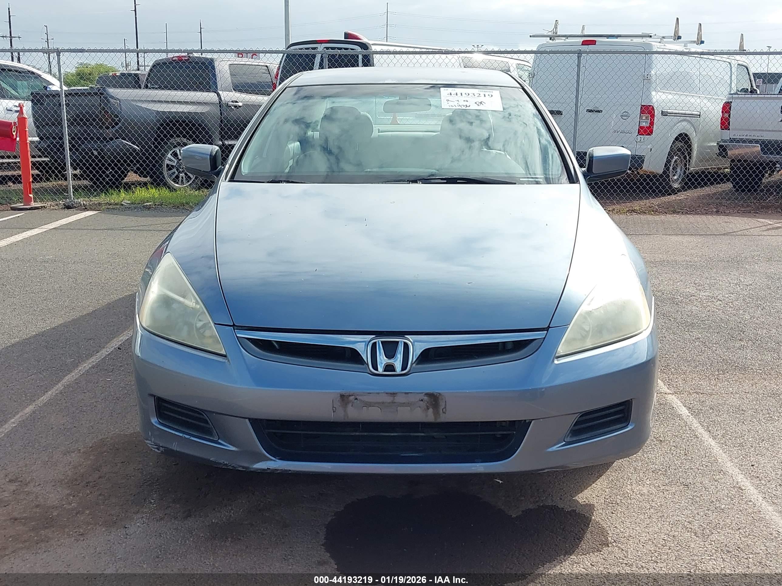 HONDA ACCORD image 6