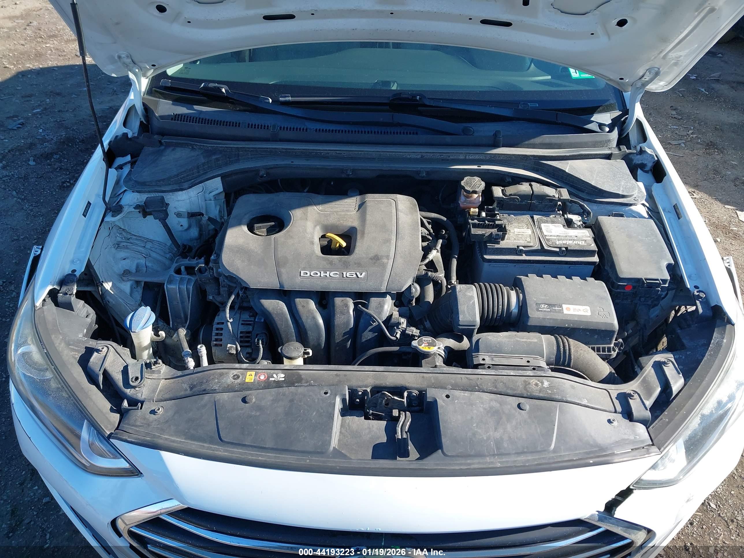HYUNDAI ELANTRA image 10