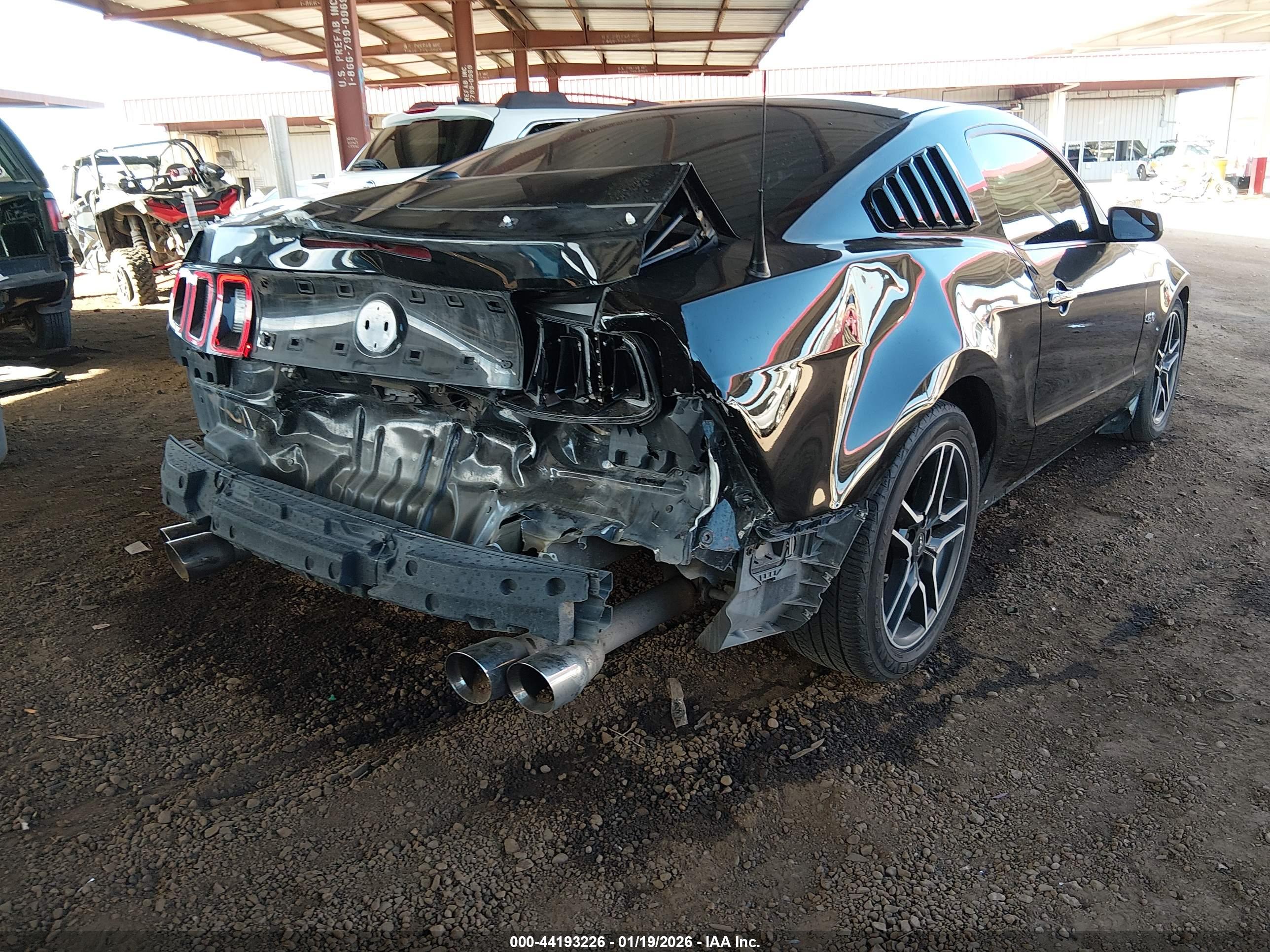 FORD MUSTANG image 4