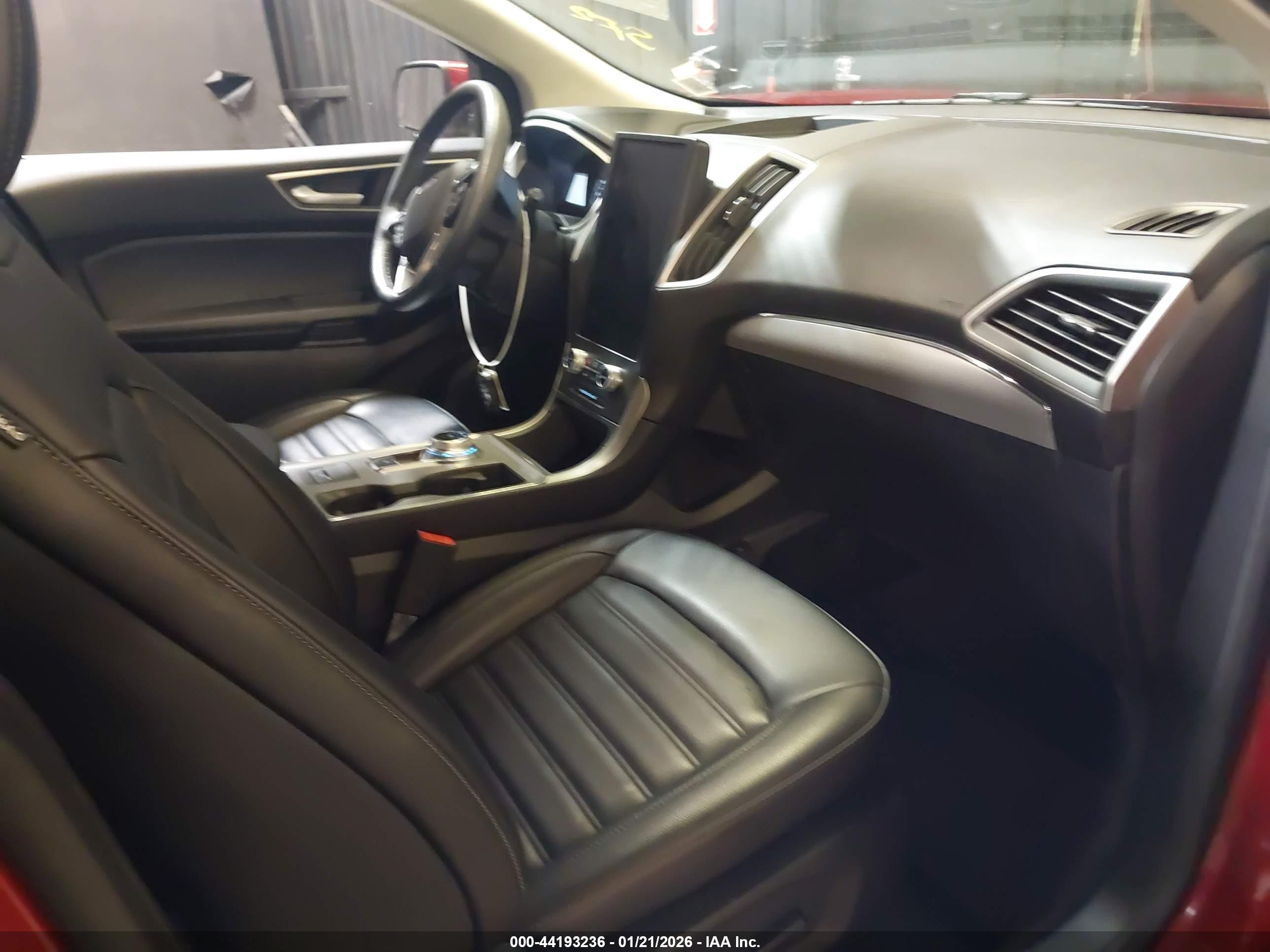 FORD EDGE image 5