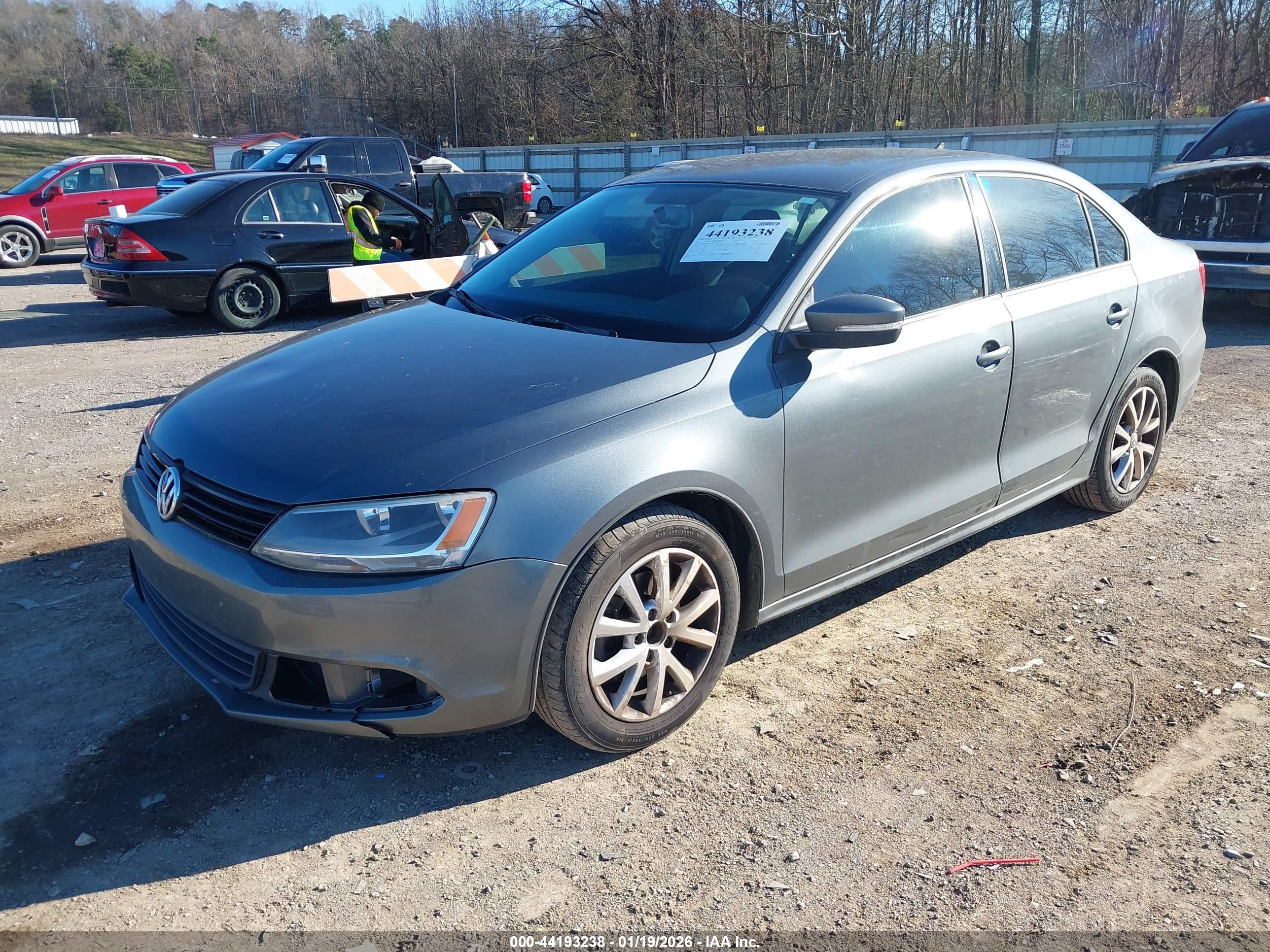 VOLKSWAGEN JETTA image 2