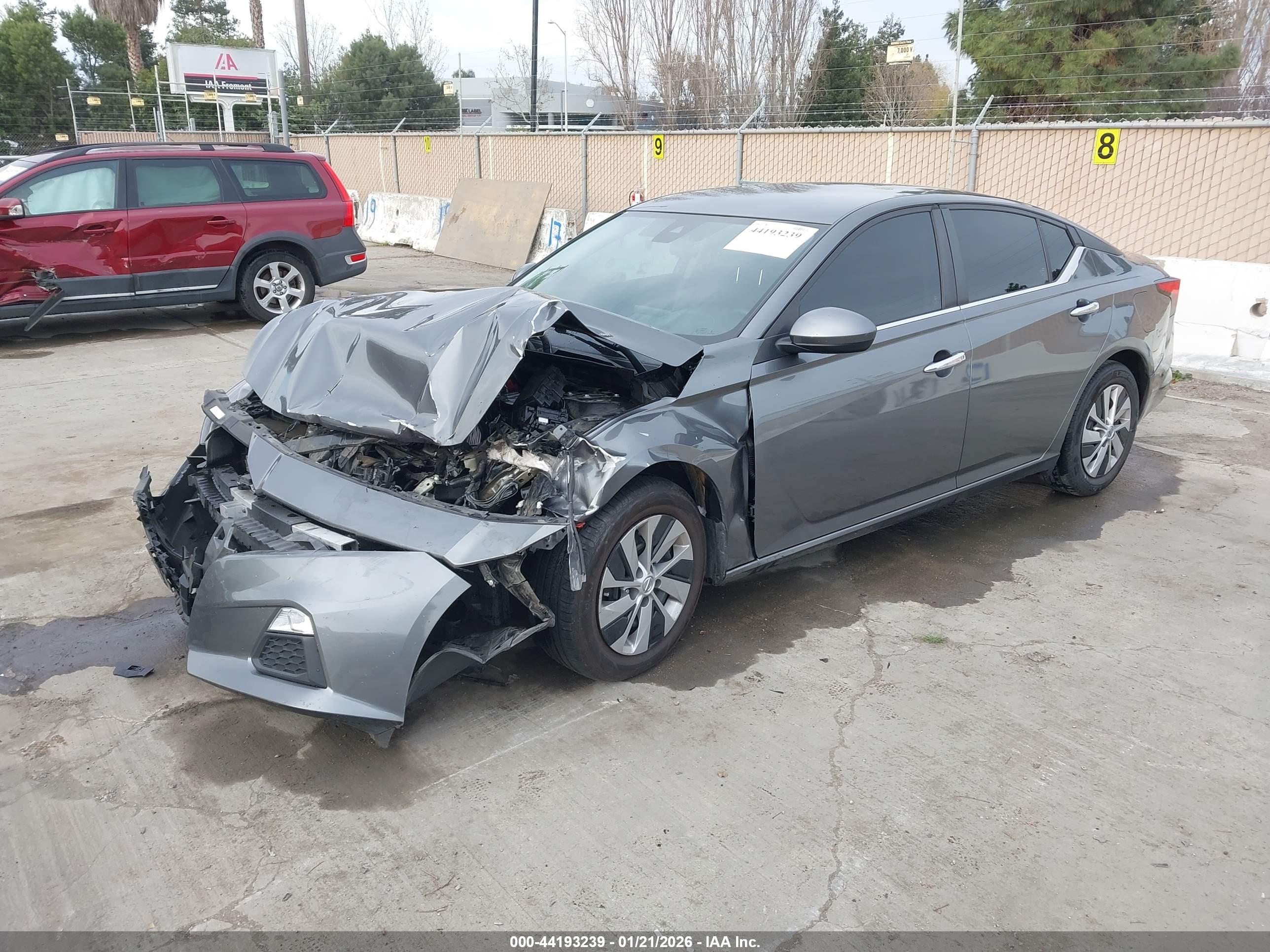 NISSAN ALTIMA image 2