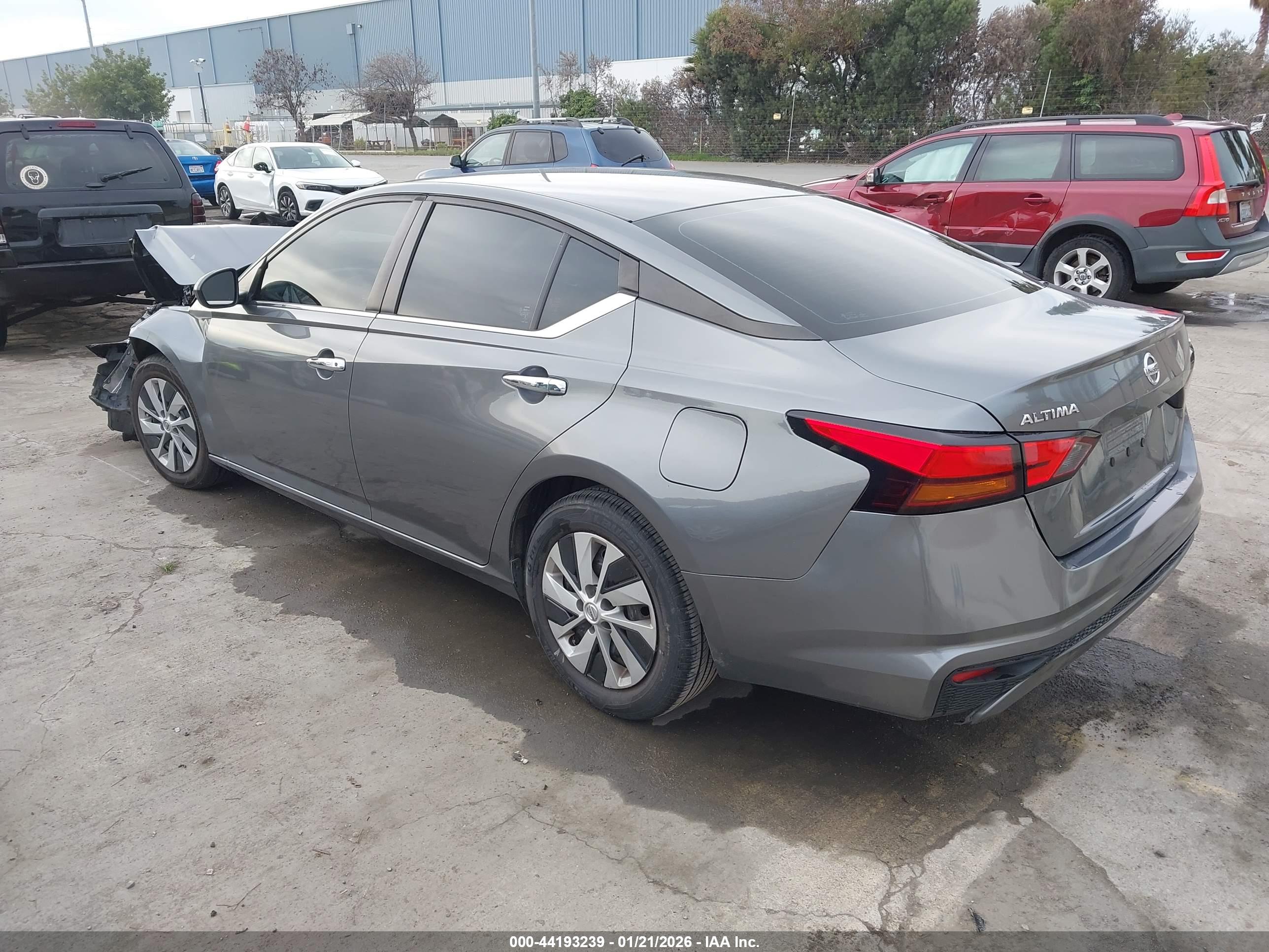 NISSAN ALTIMA image 3
