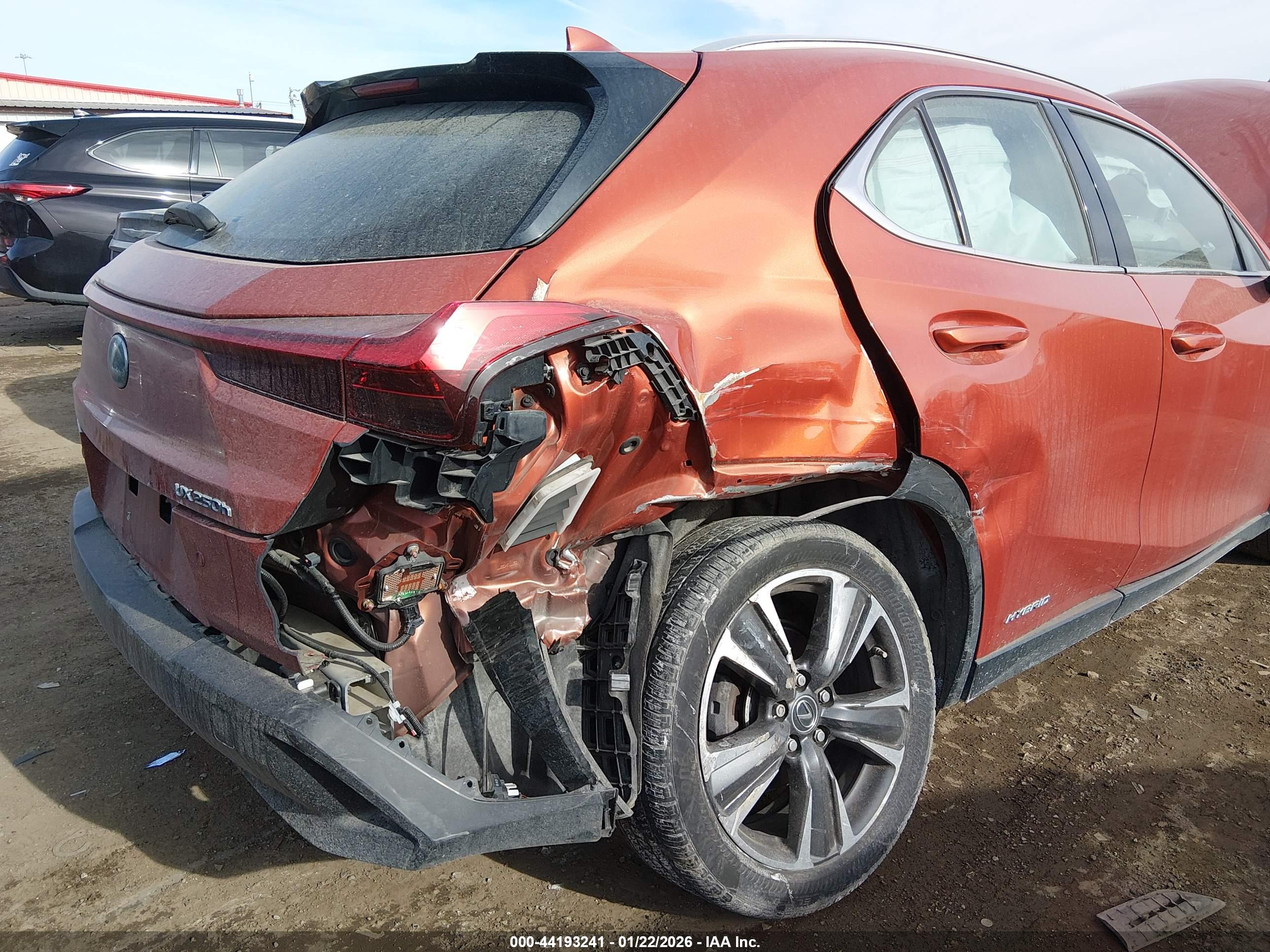 LEXUS UX image 6