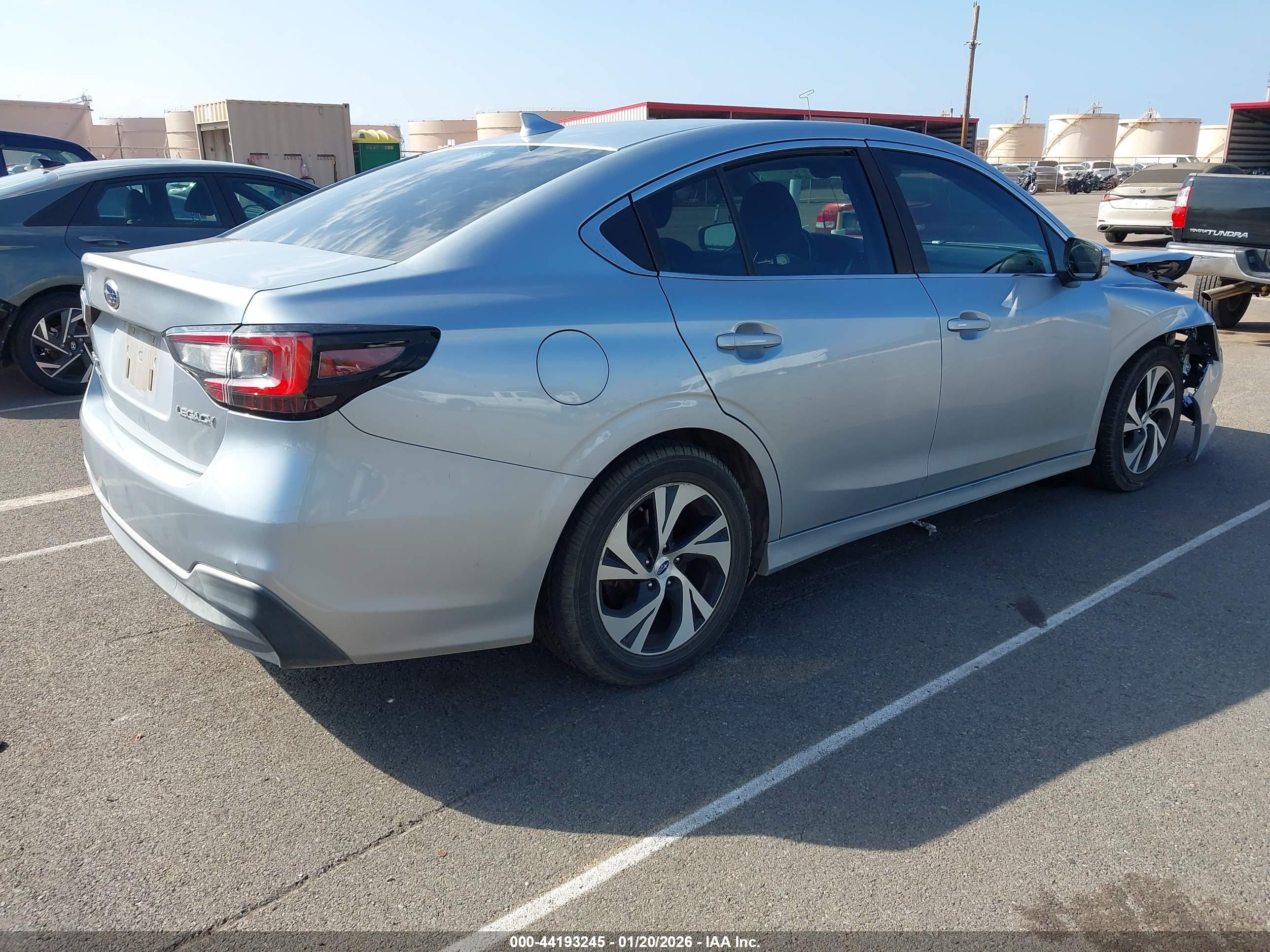 SUBARU LEGACY image 4