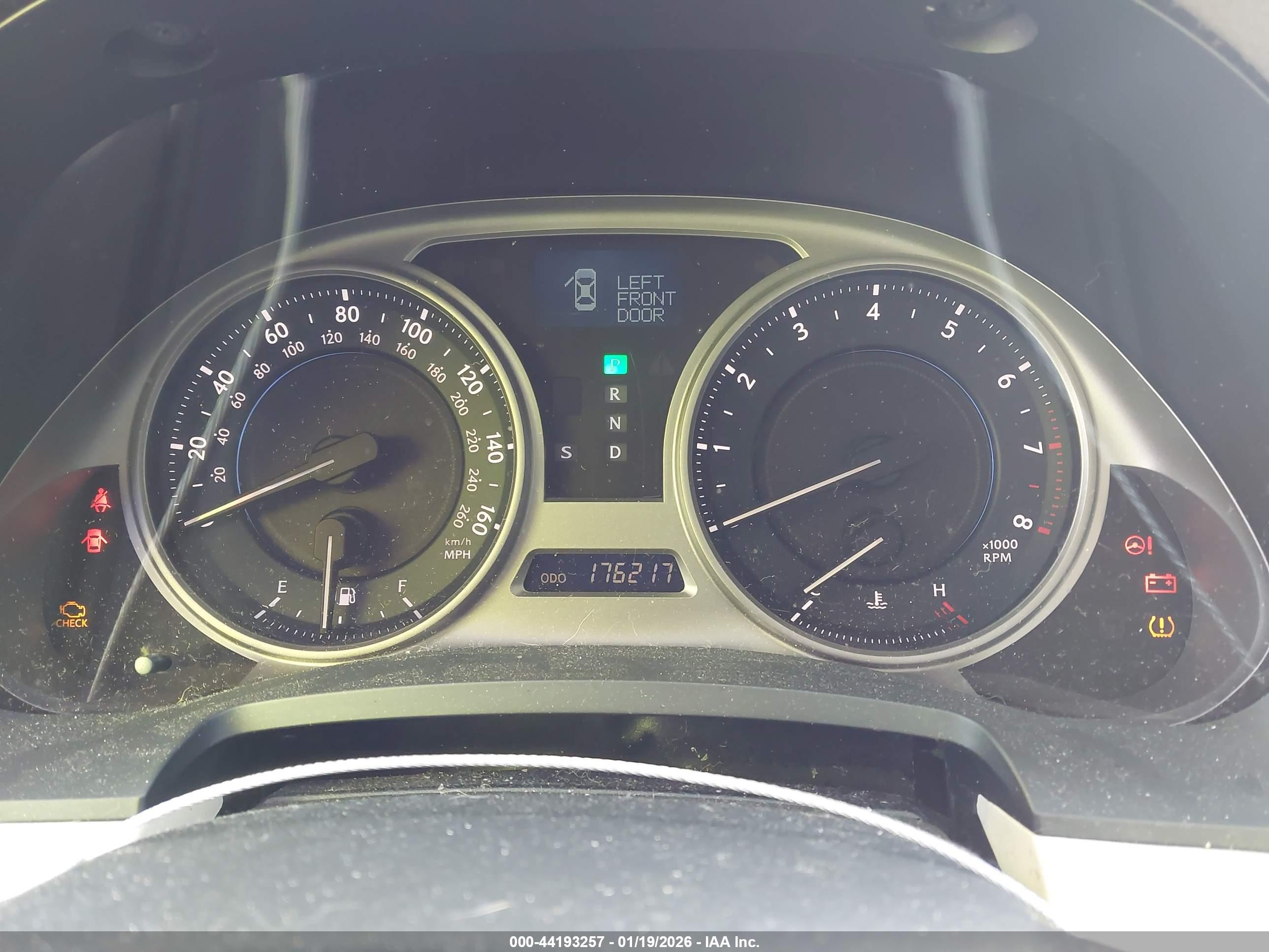 LEXUS IS image 7