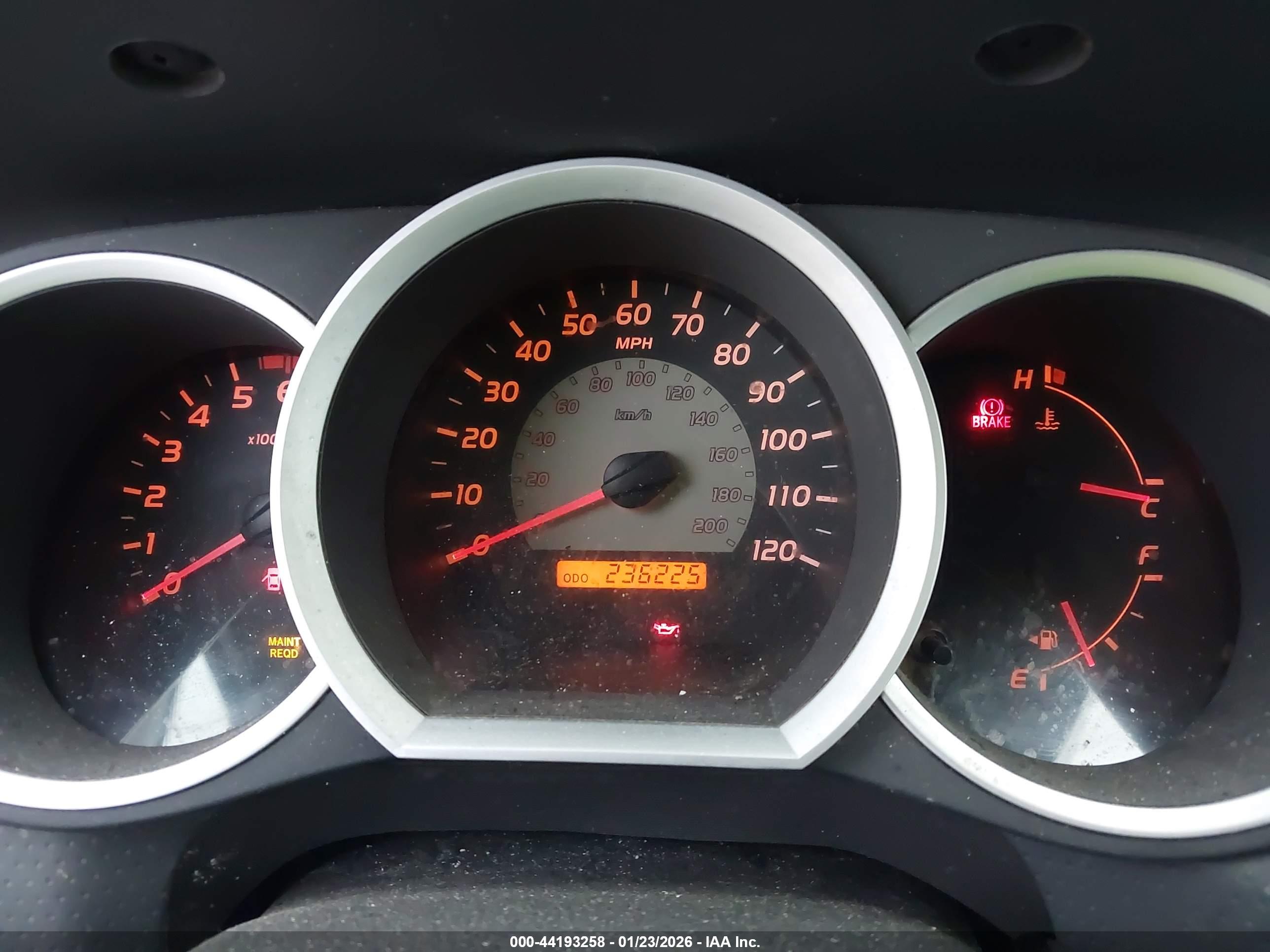 TOYOTA TACOMA image 7