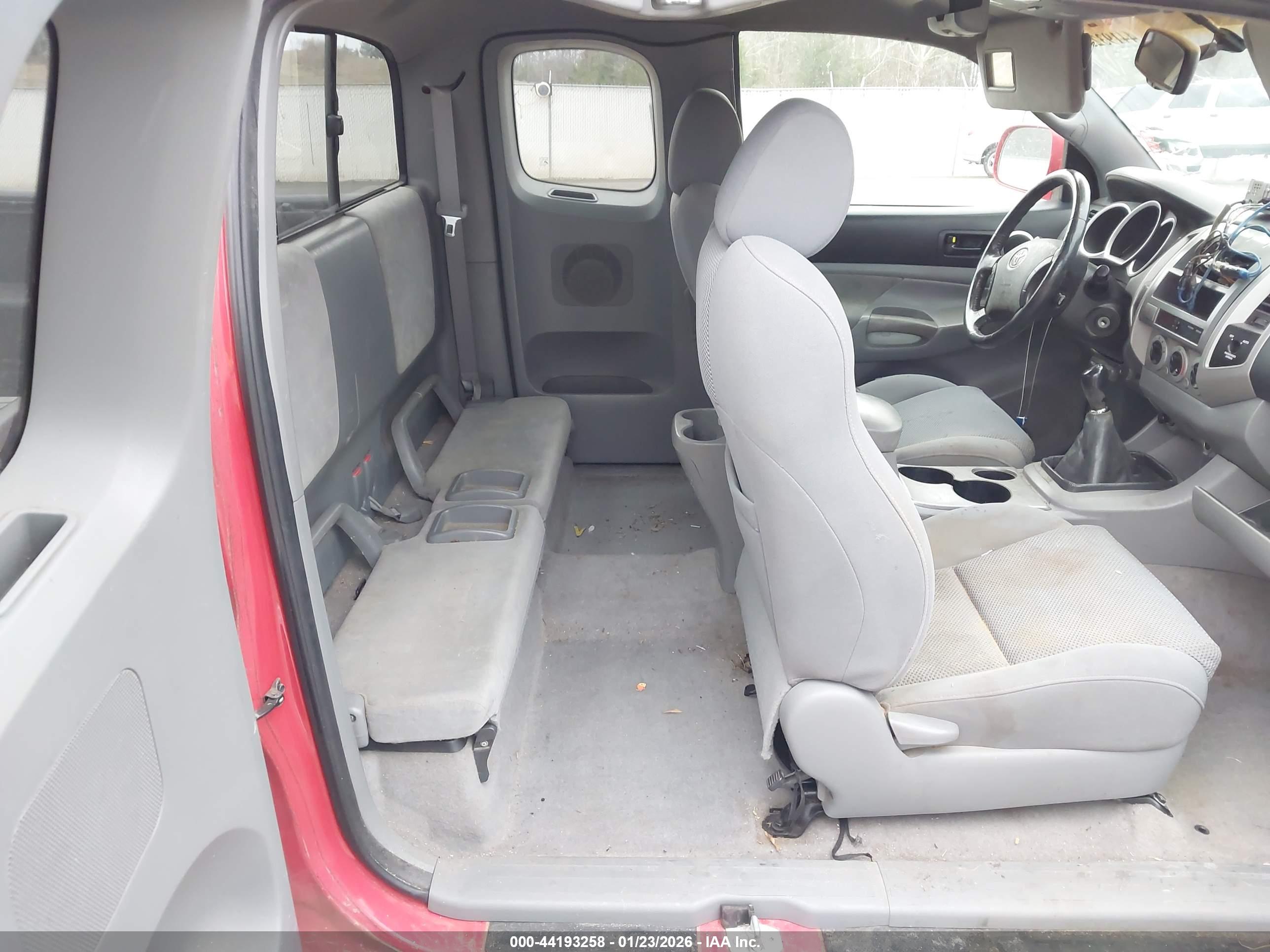 TOYOTA TACOMA image 8