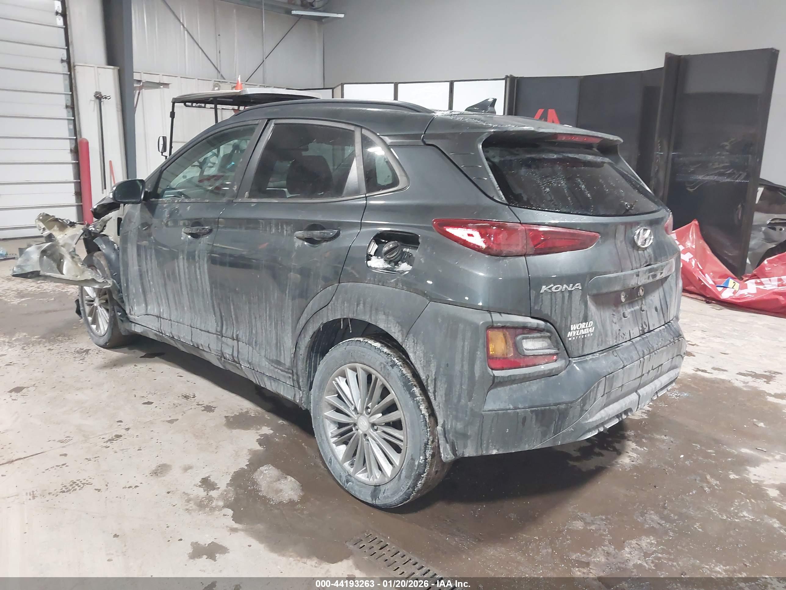 HYUNDAI KONA image 3