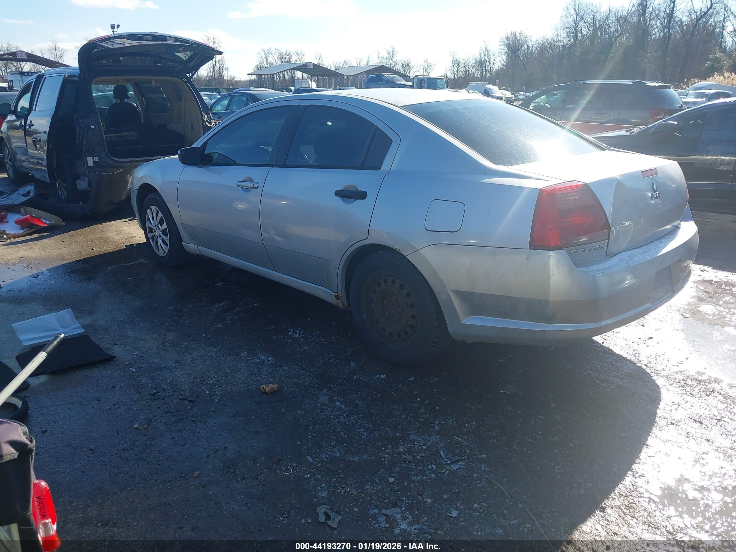 MITSUBISHI GALANT image 3