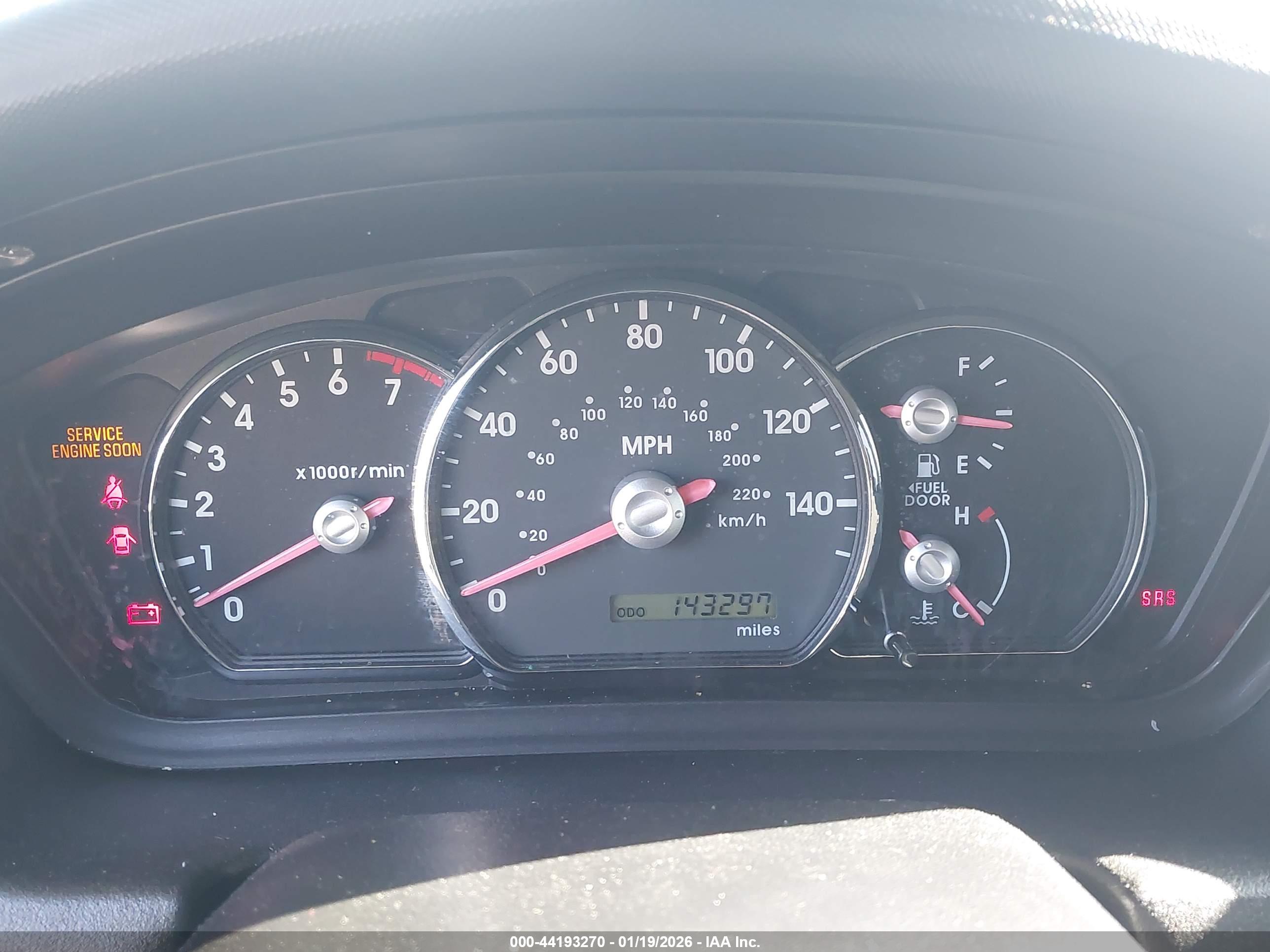 MITSUBISHI GALANT image 7