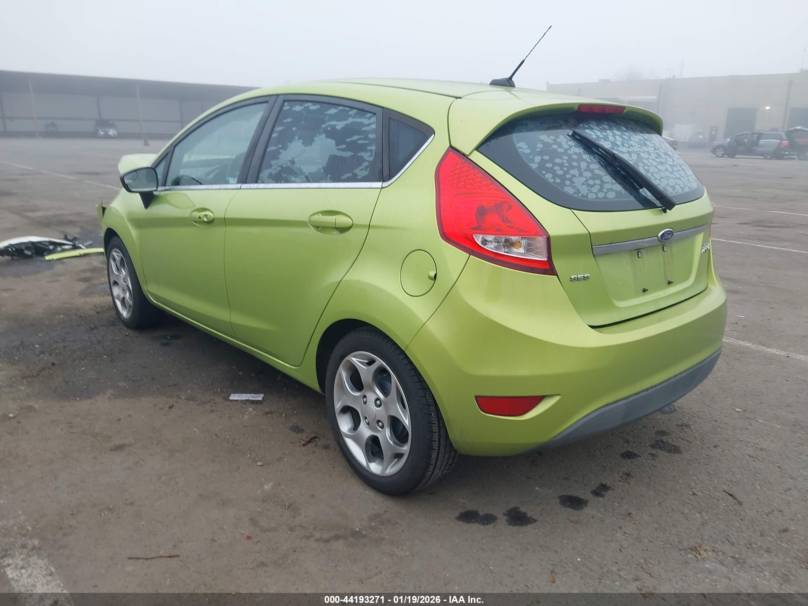 FORD FIESTA image 3