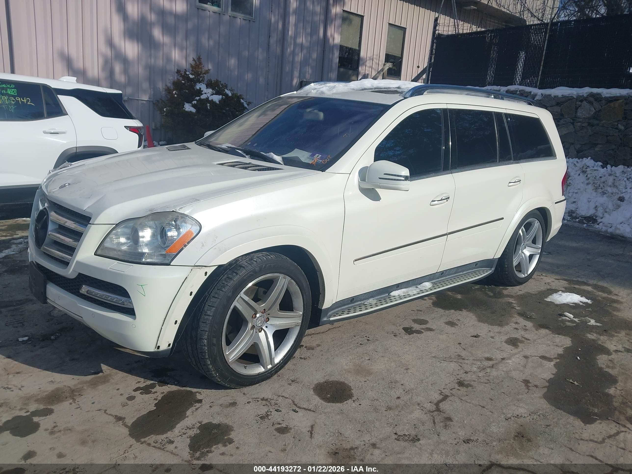 MERCEDES-BENZ GL image 2