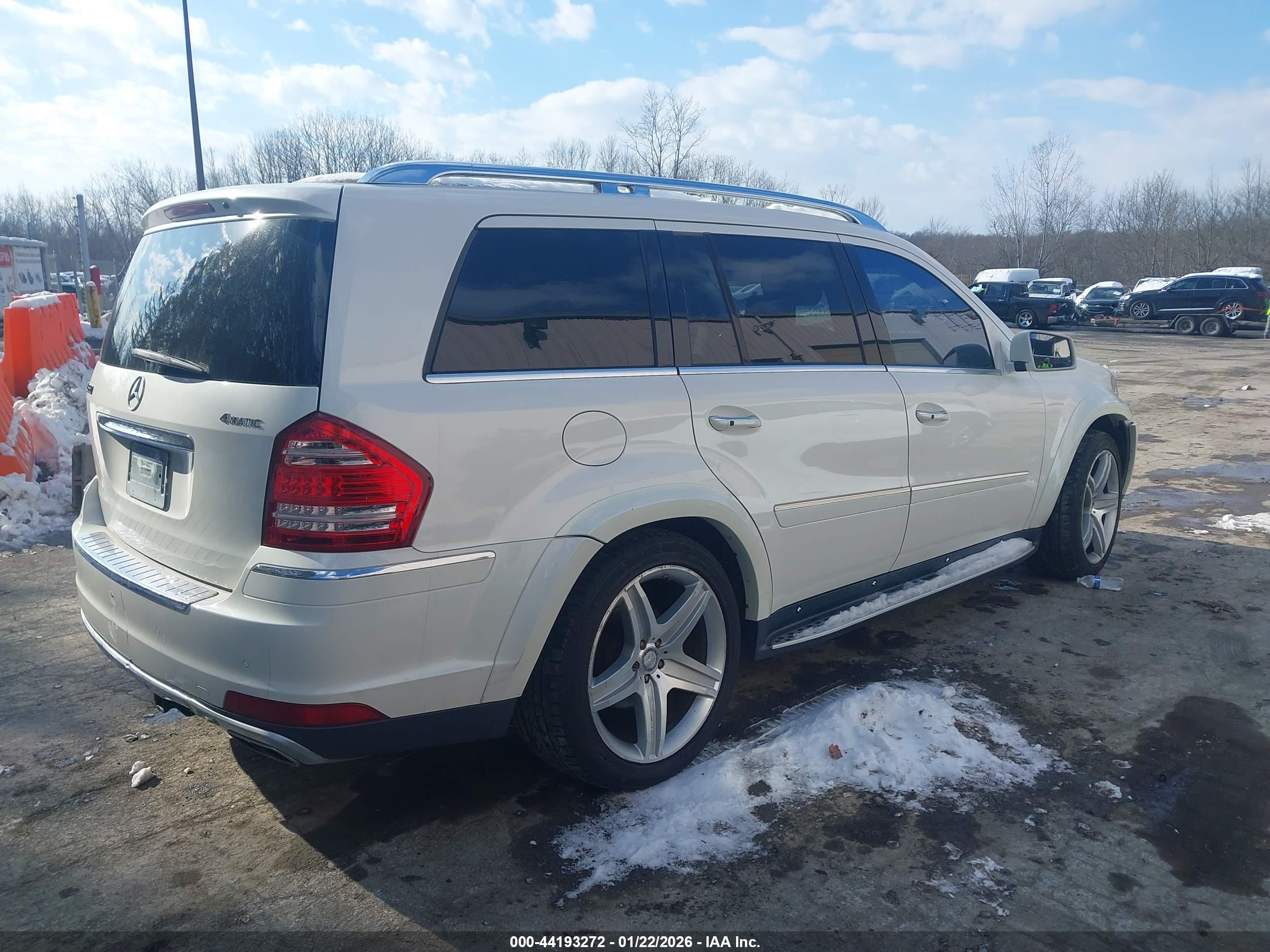 MERCEDES-BENZ GL image 4