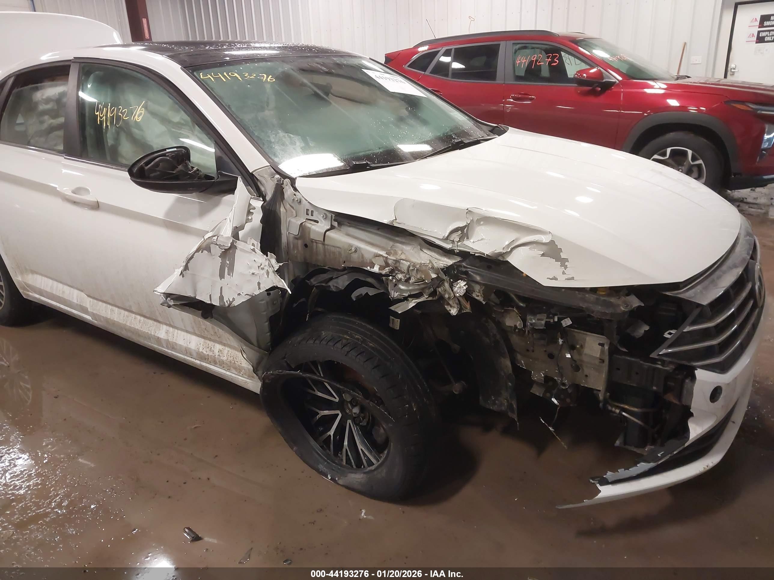 VOLKSWAGEN JETTA image 6