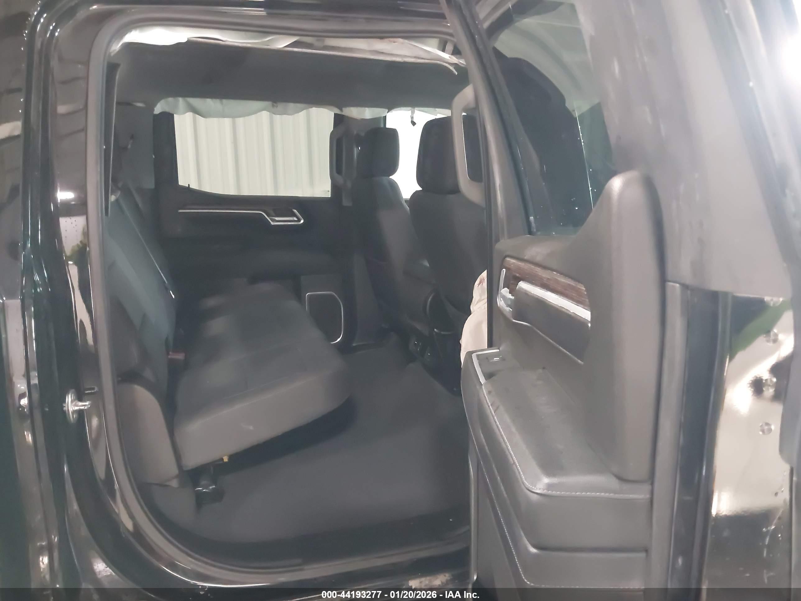 GMC SIERRA image 8