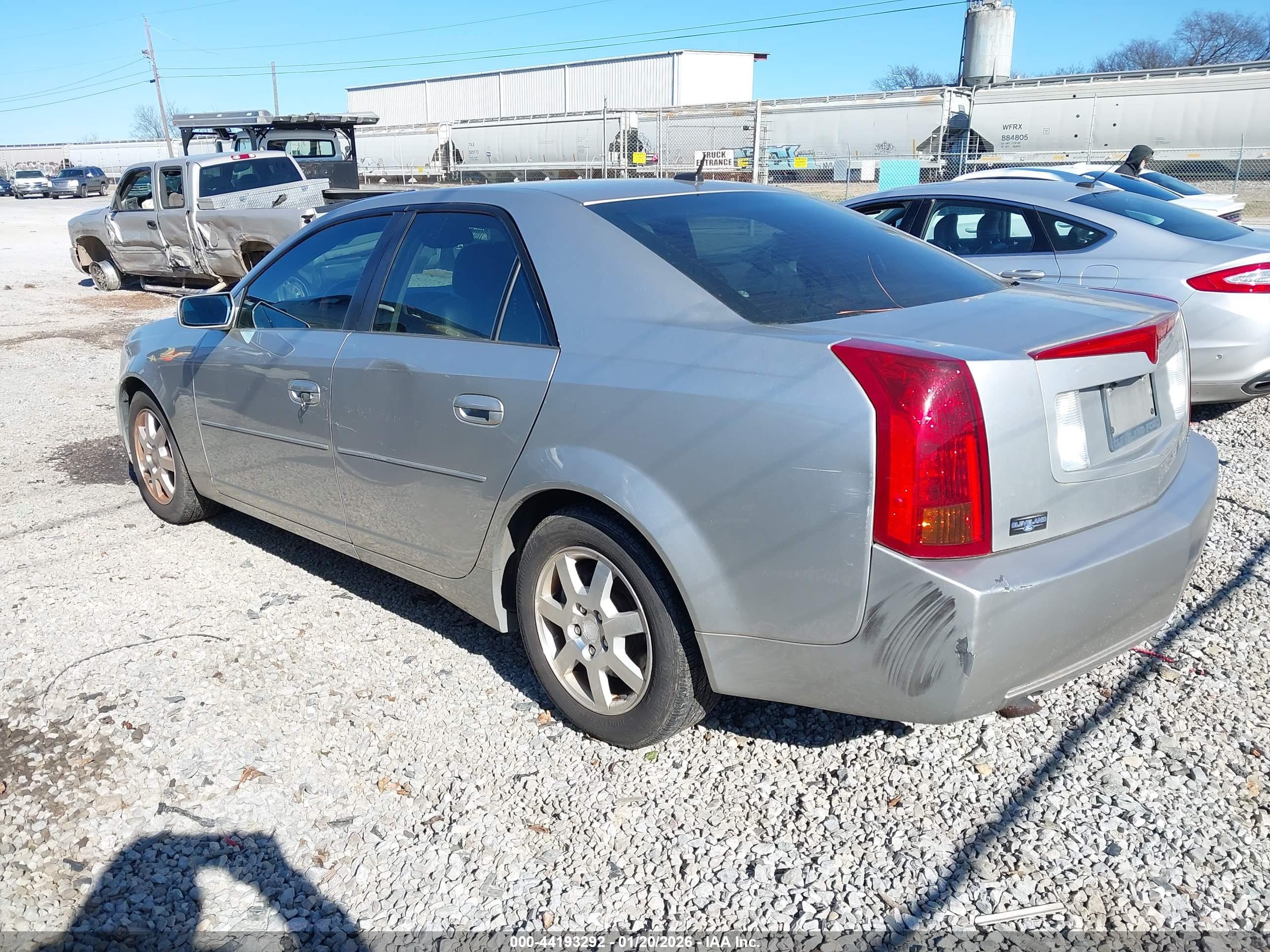 CADILLAC CTS image 3