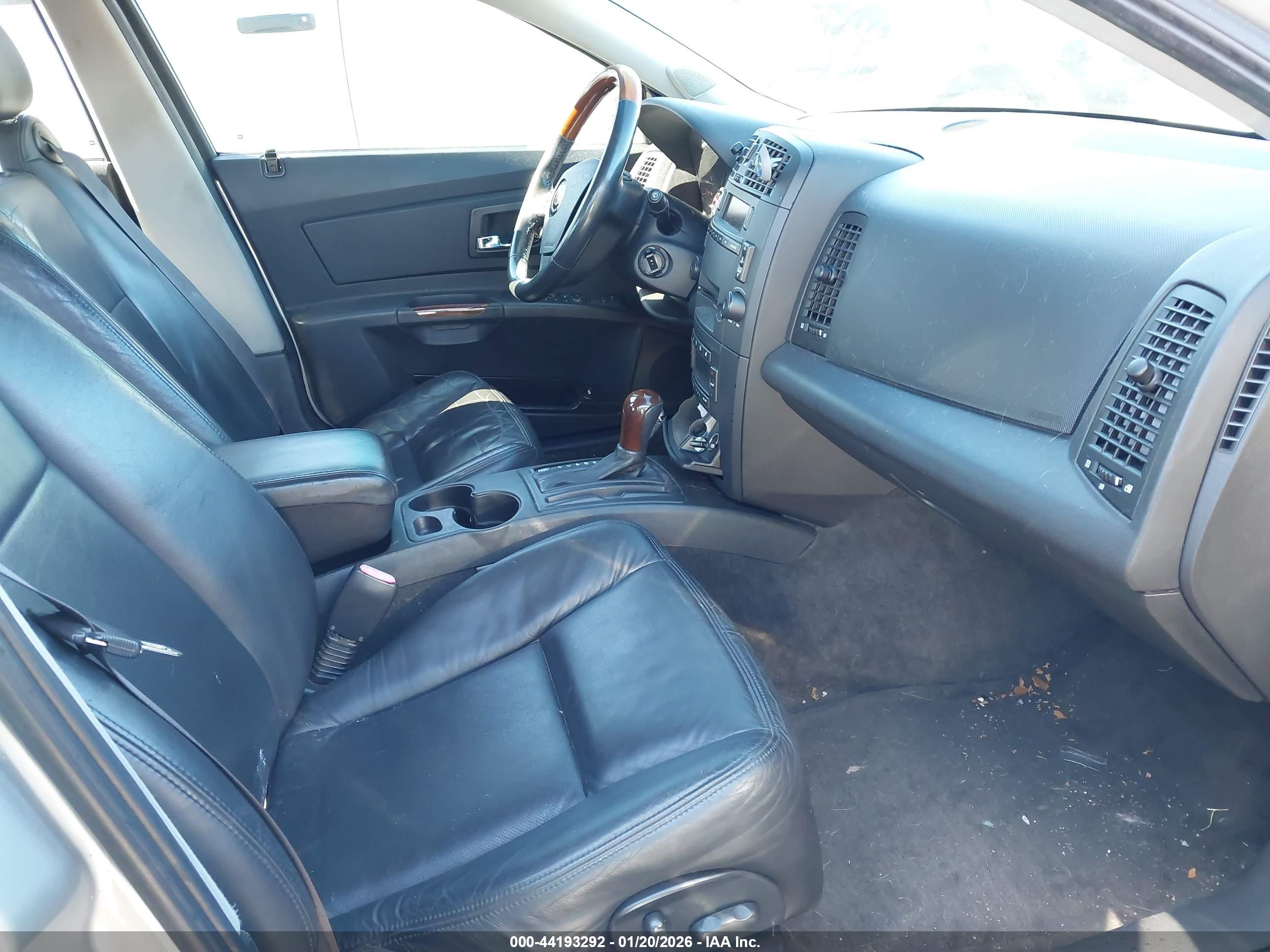 CADILLAC CTS image 5