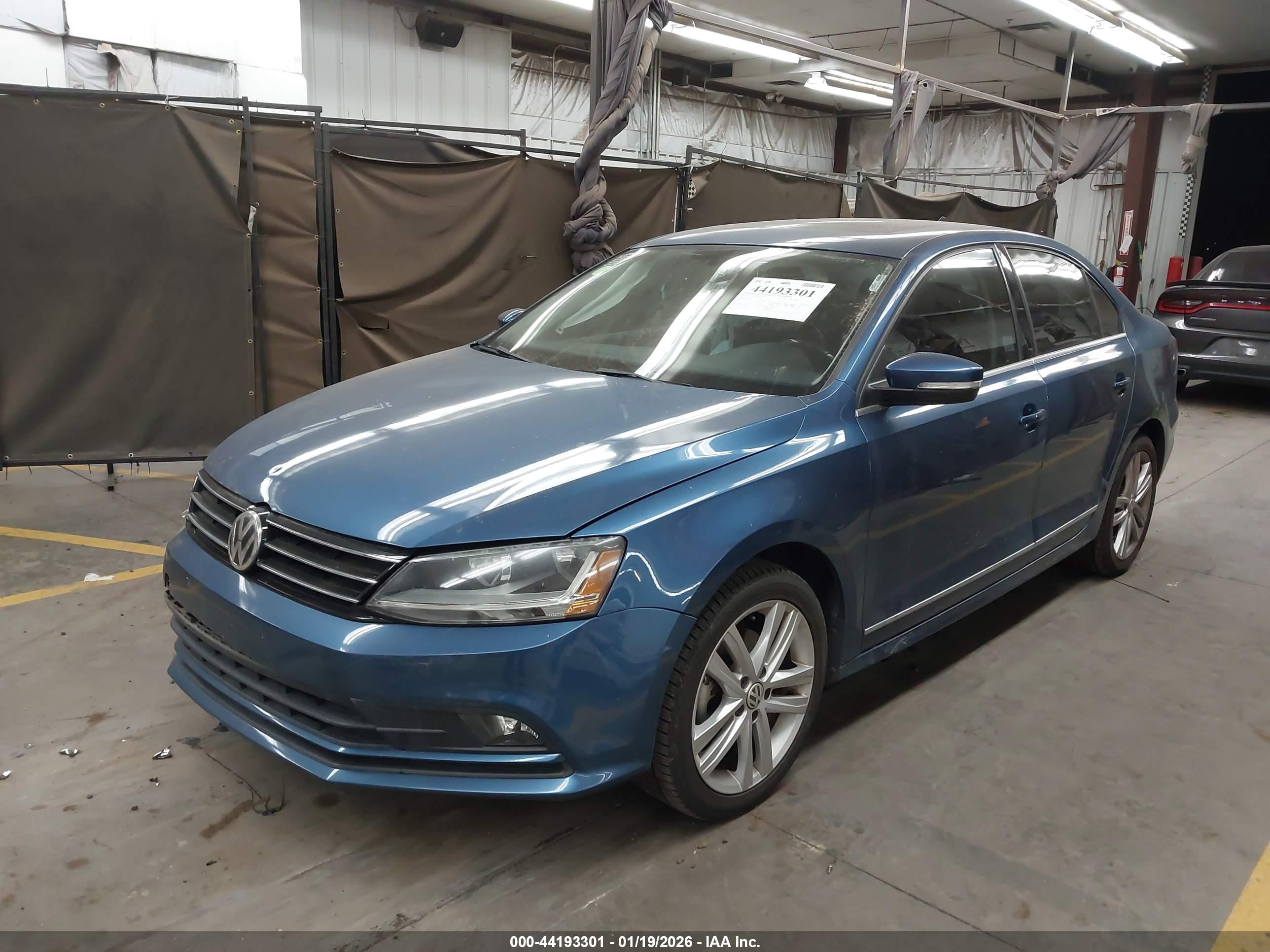 VOLKSWAGEN JETTA image 2