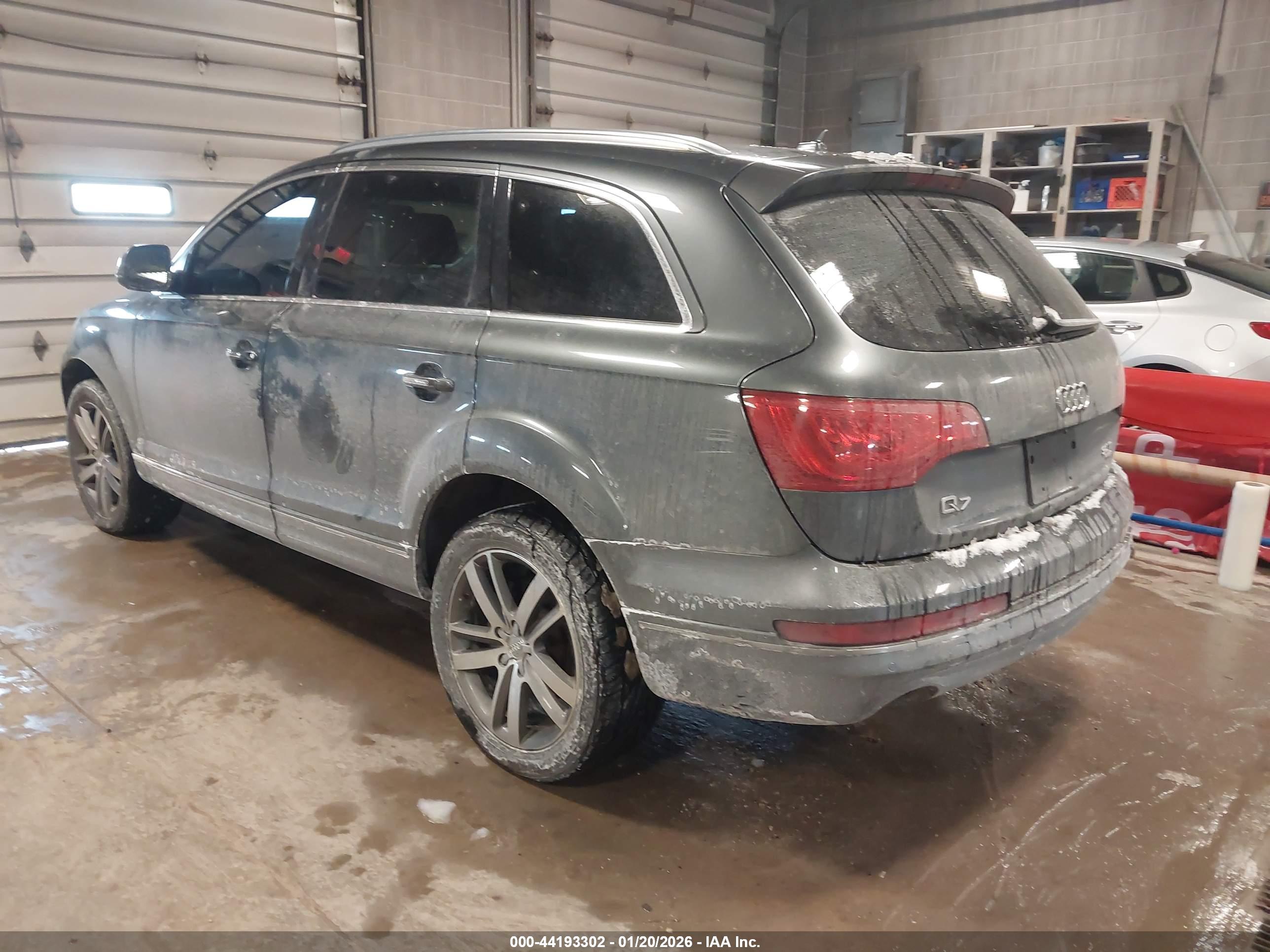 AUDI Q7 image 3