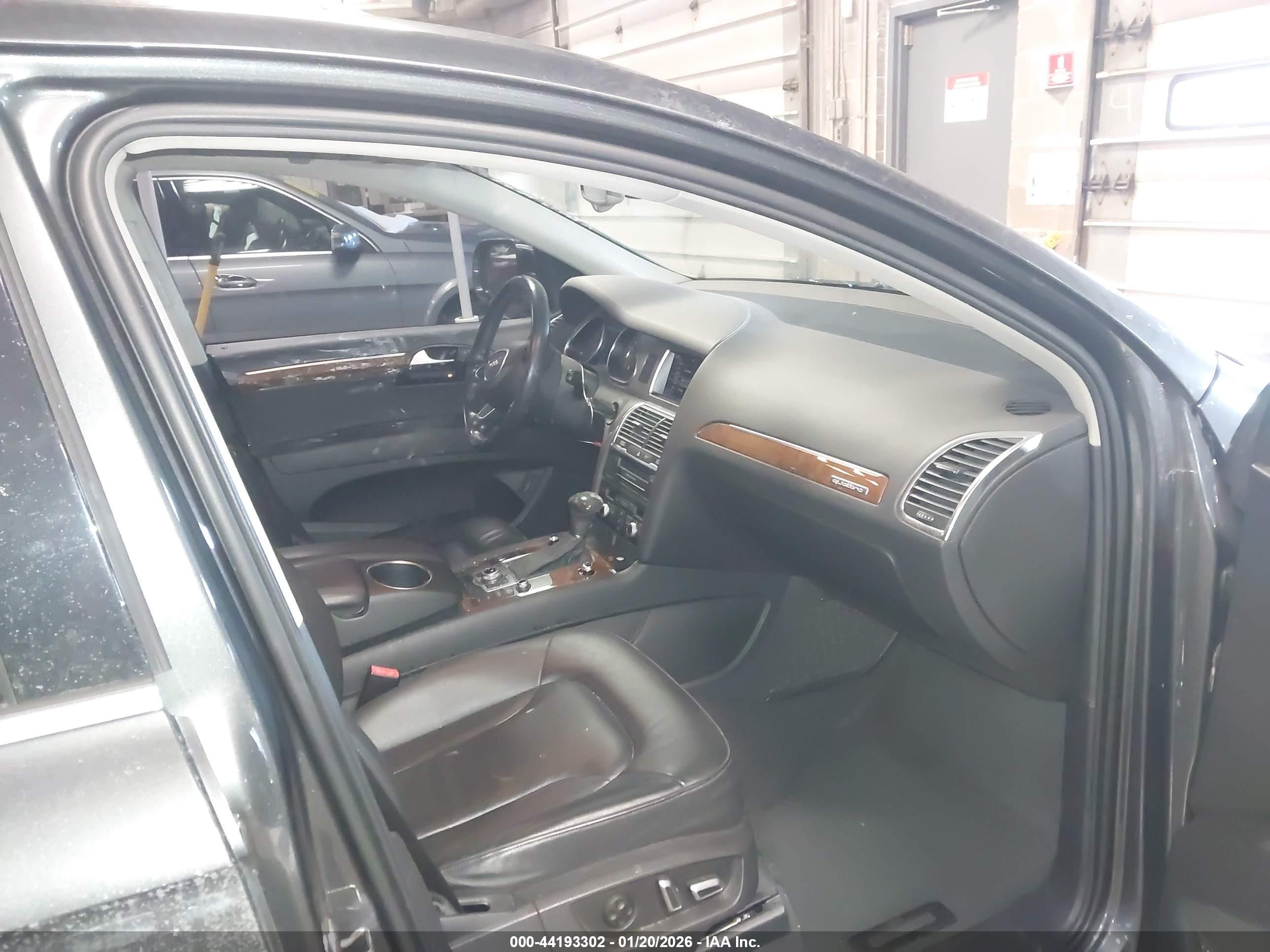 AUDI Q7 image 5