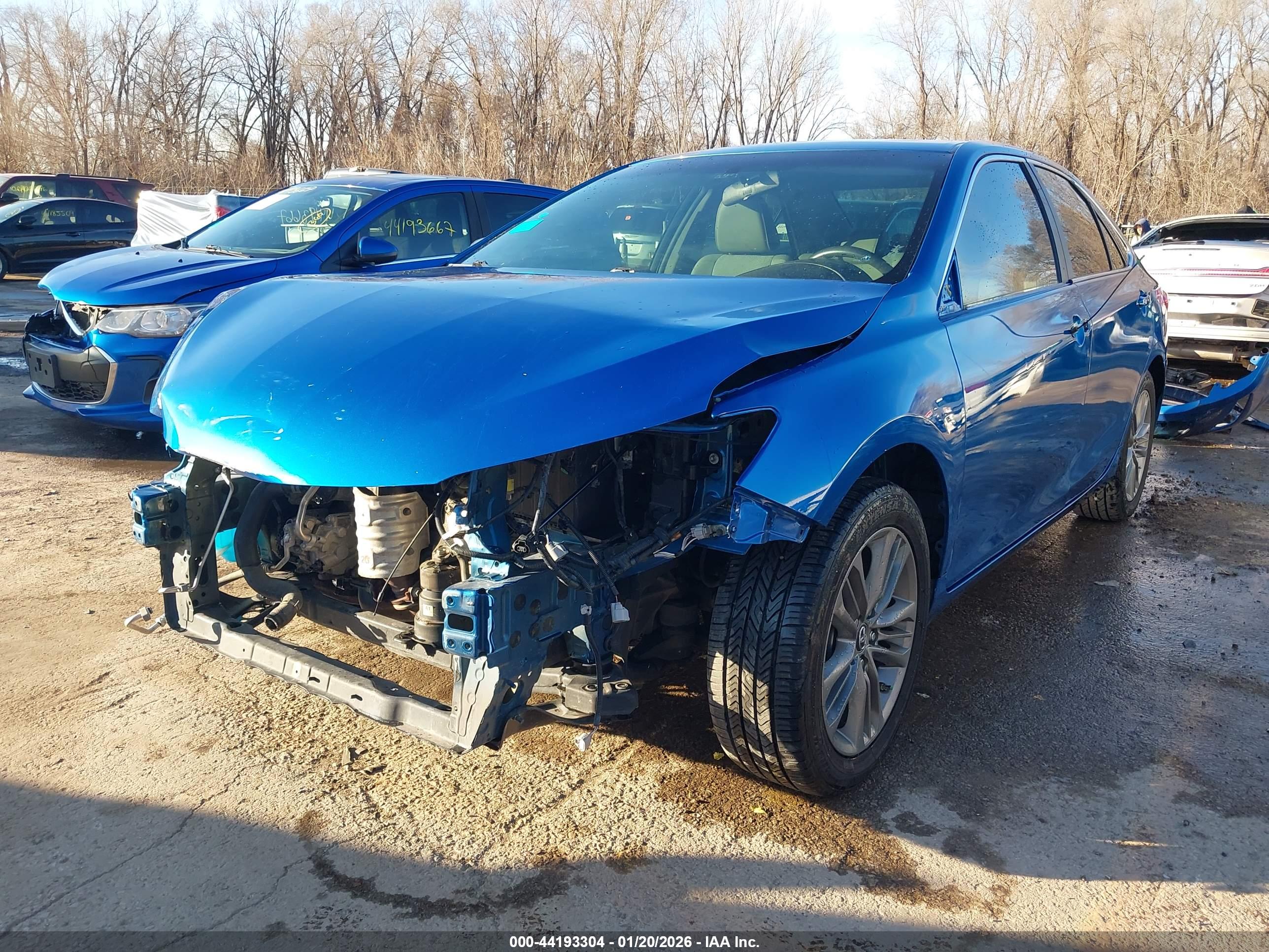 TOYOTA CAMRY image 2