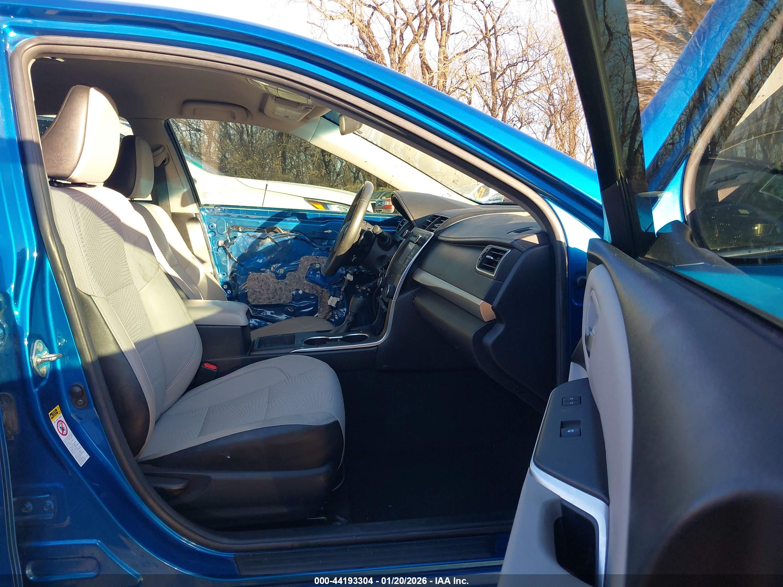 TOYOTA CAMRY image 5