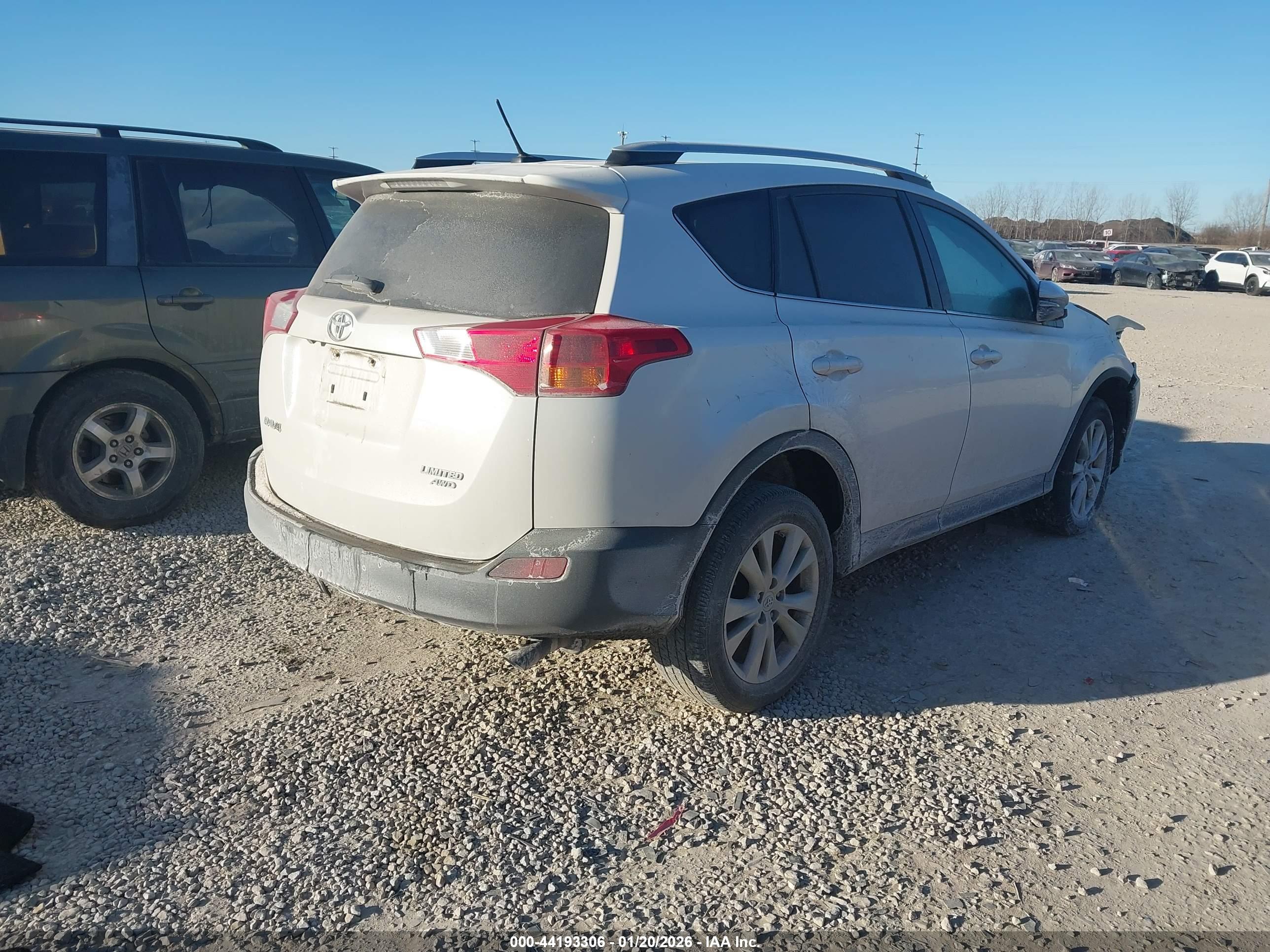 TOYOTA RAV4 image 4
