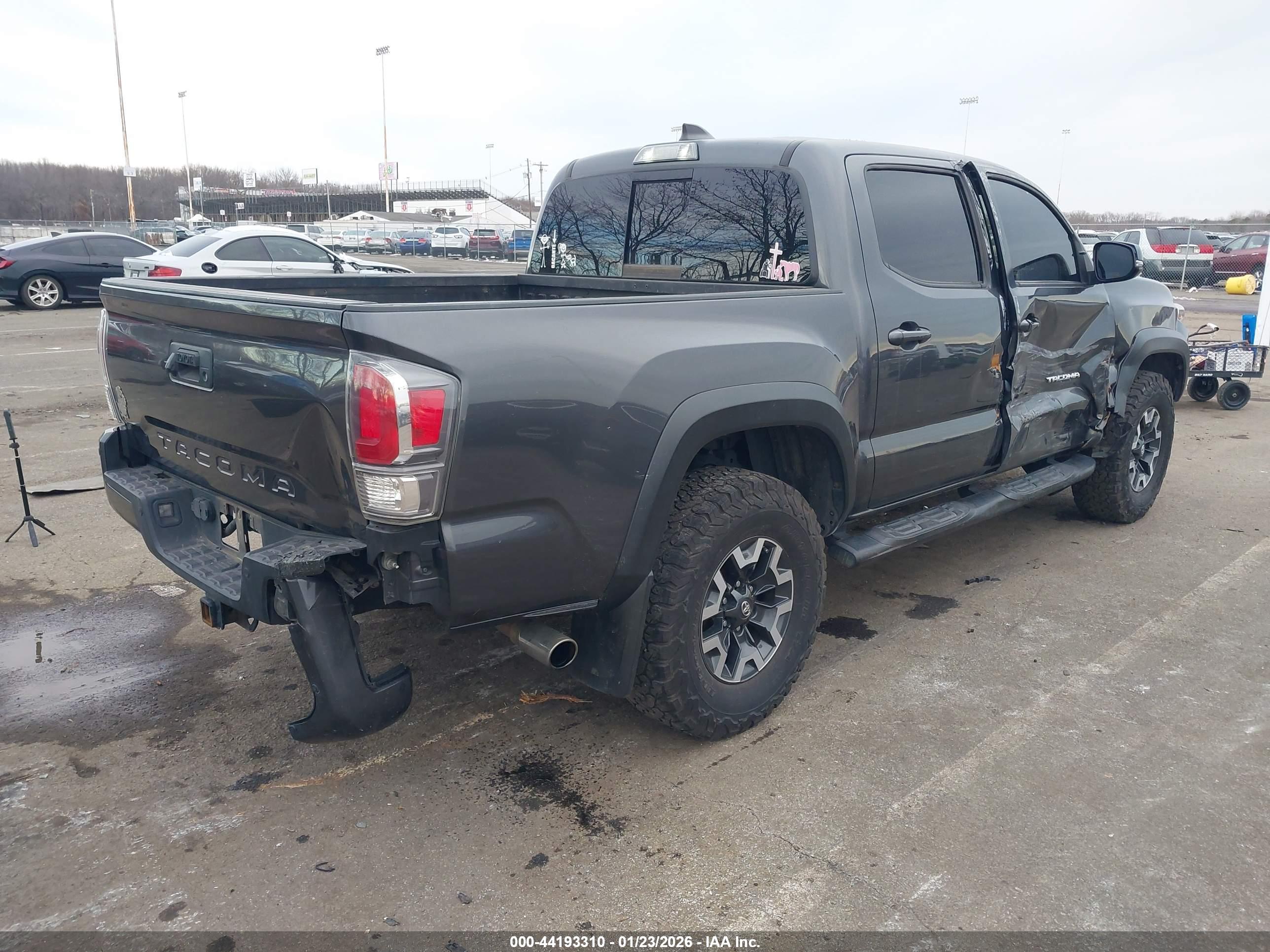 TOYOTA TACOMA image 4
