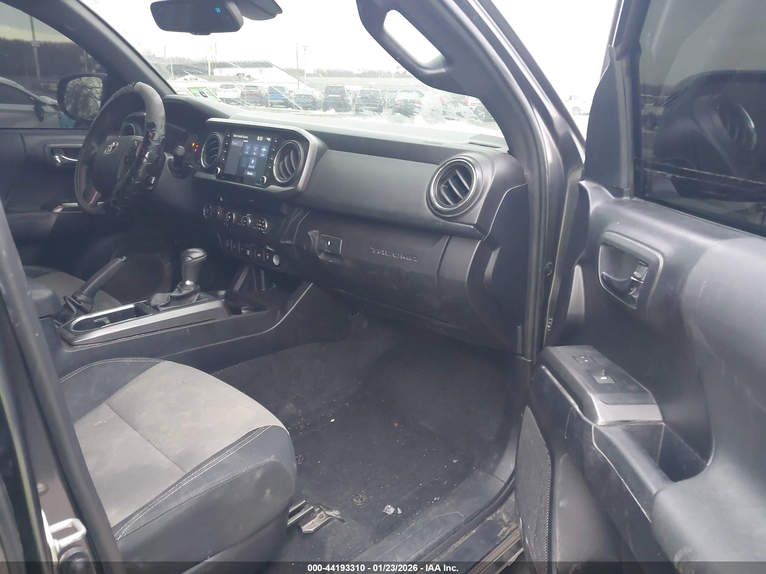 TOYOTA TACOMA image 5