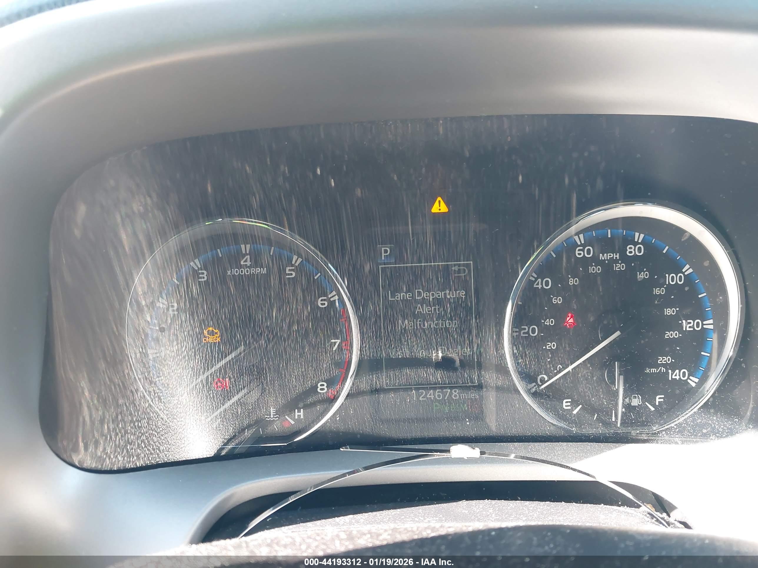 TOYOTA RAV4 image 7