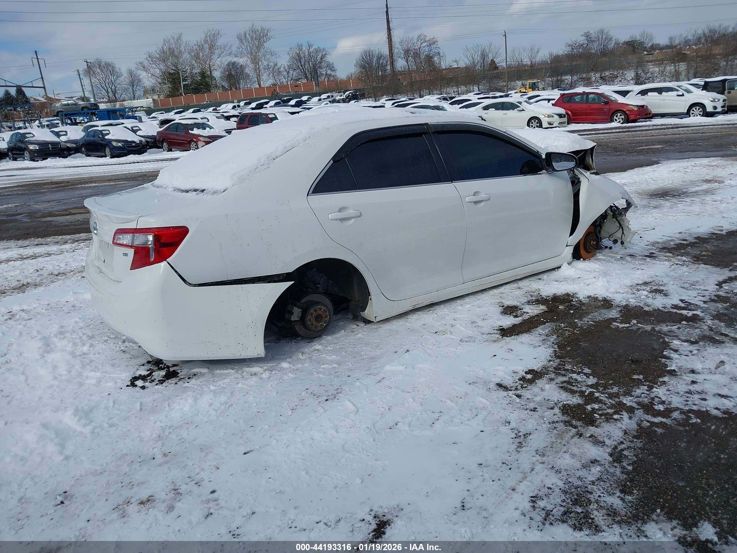 TOYOTA CAMRY image 4